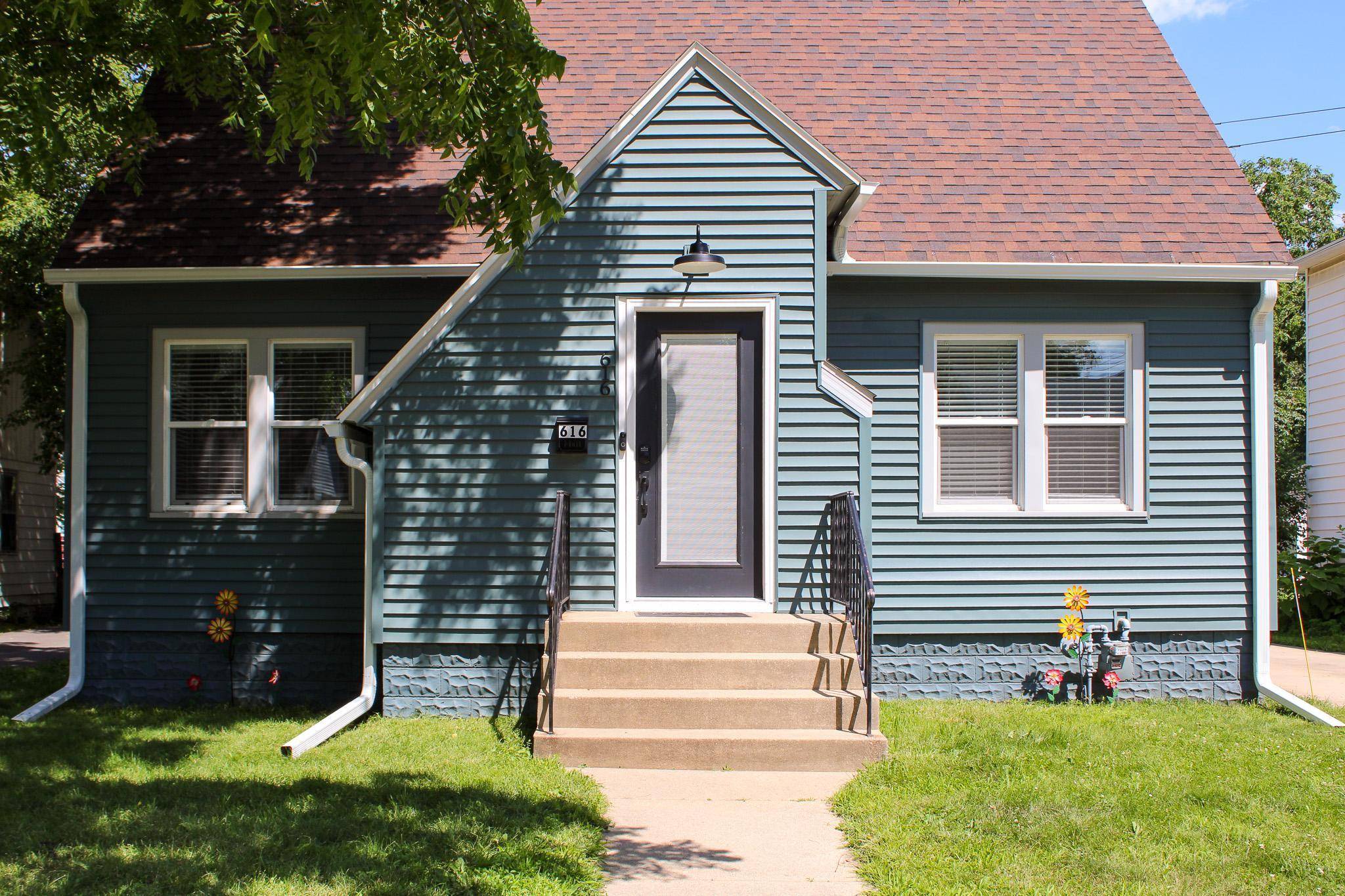 Rochester, MN 55904,616 4th AVE SE