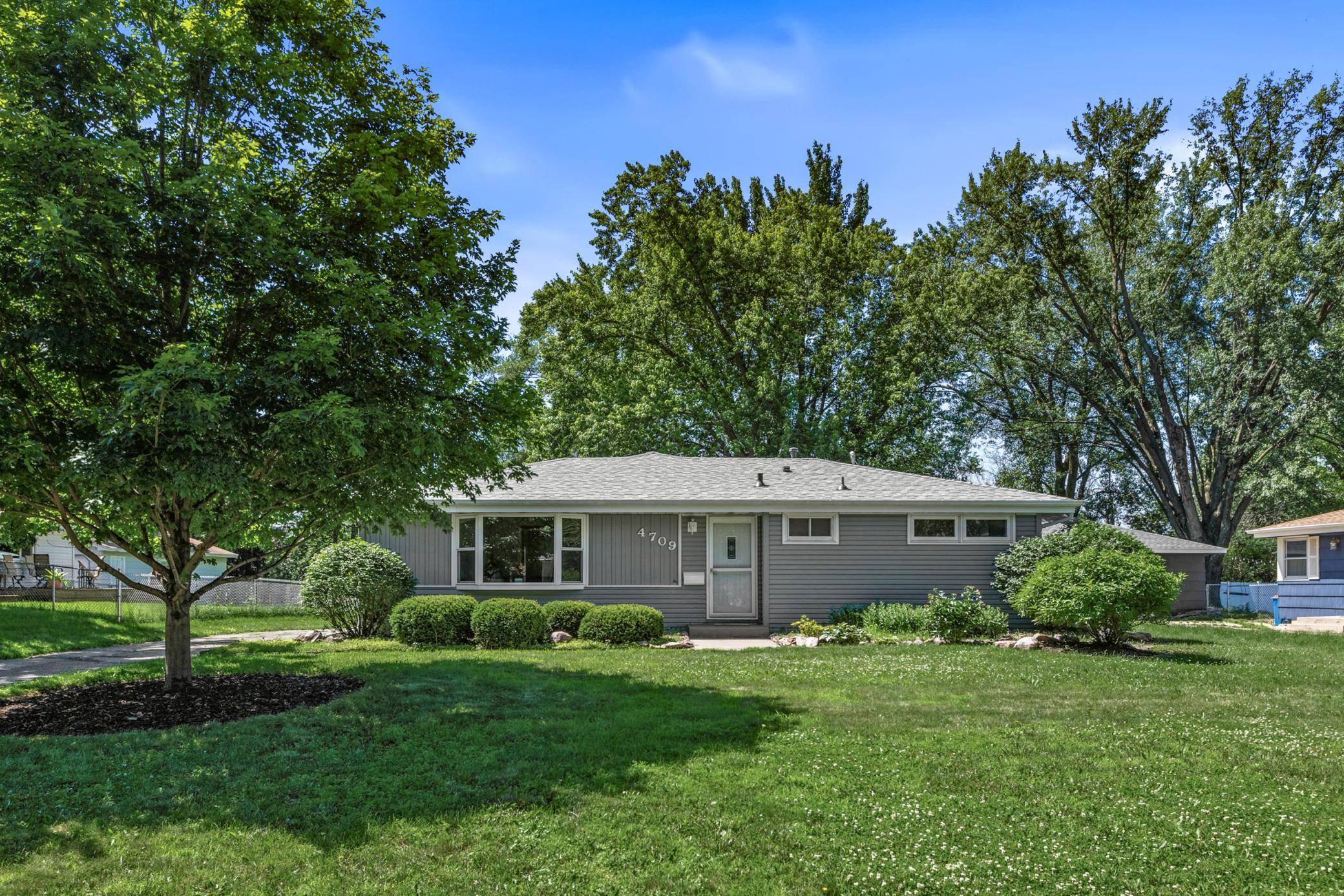 Bloomington, MN 55437,4709 W 111th ST