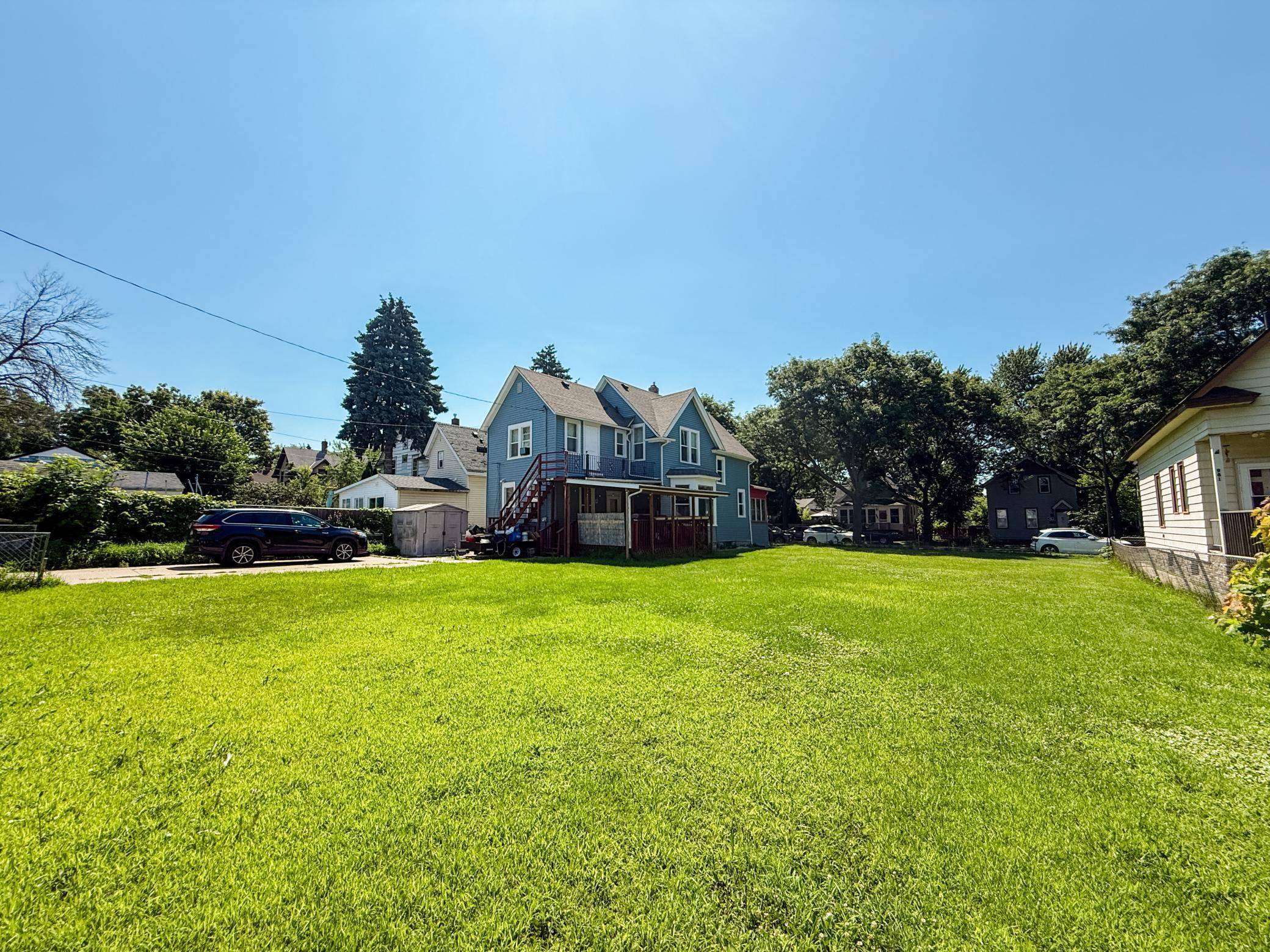 Saint Paul, MN 55106,989 Conway ST