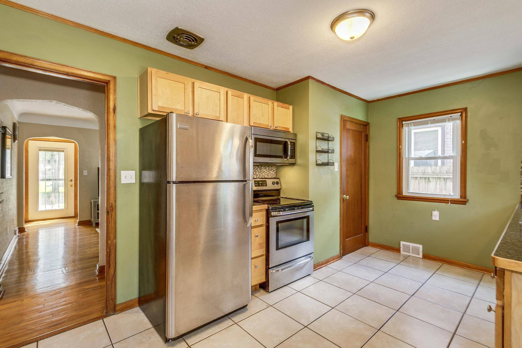 Saint Paul, MN 55119,1821 Orange AVE E