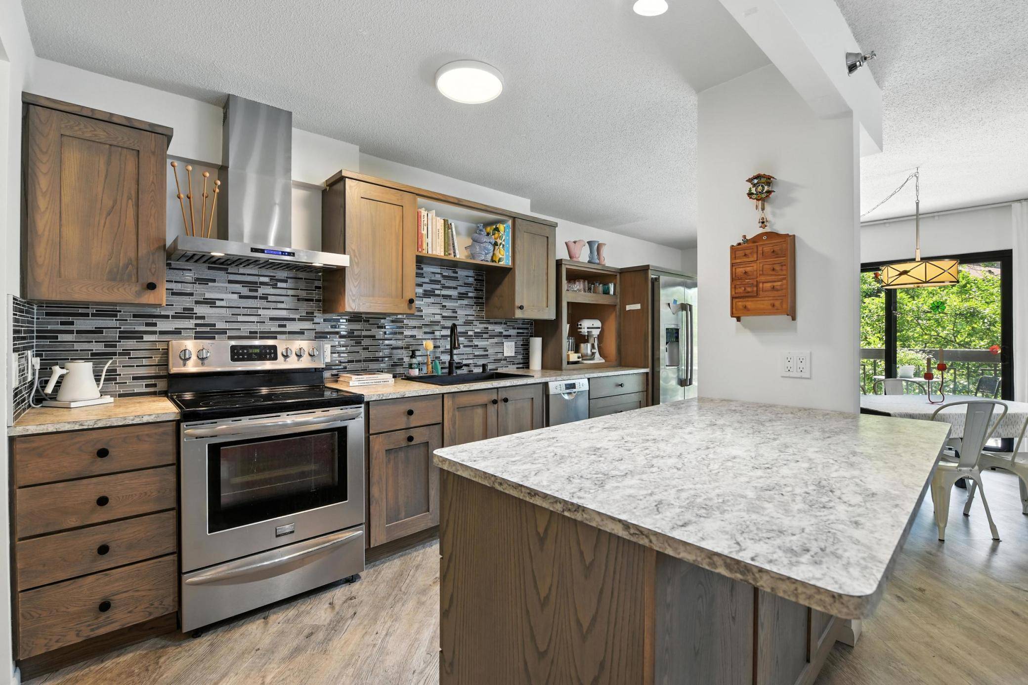 Richfield, MN 55423,6615 Lake Shore DR S #317