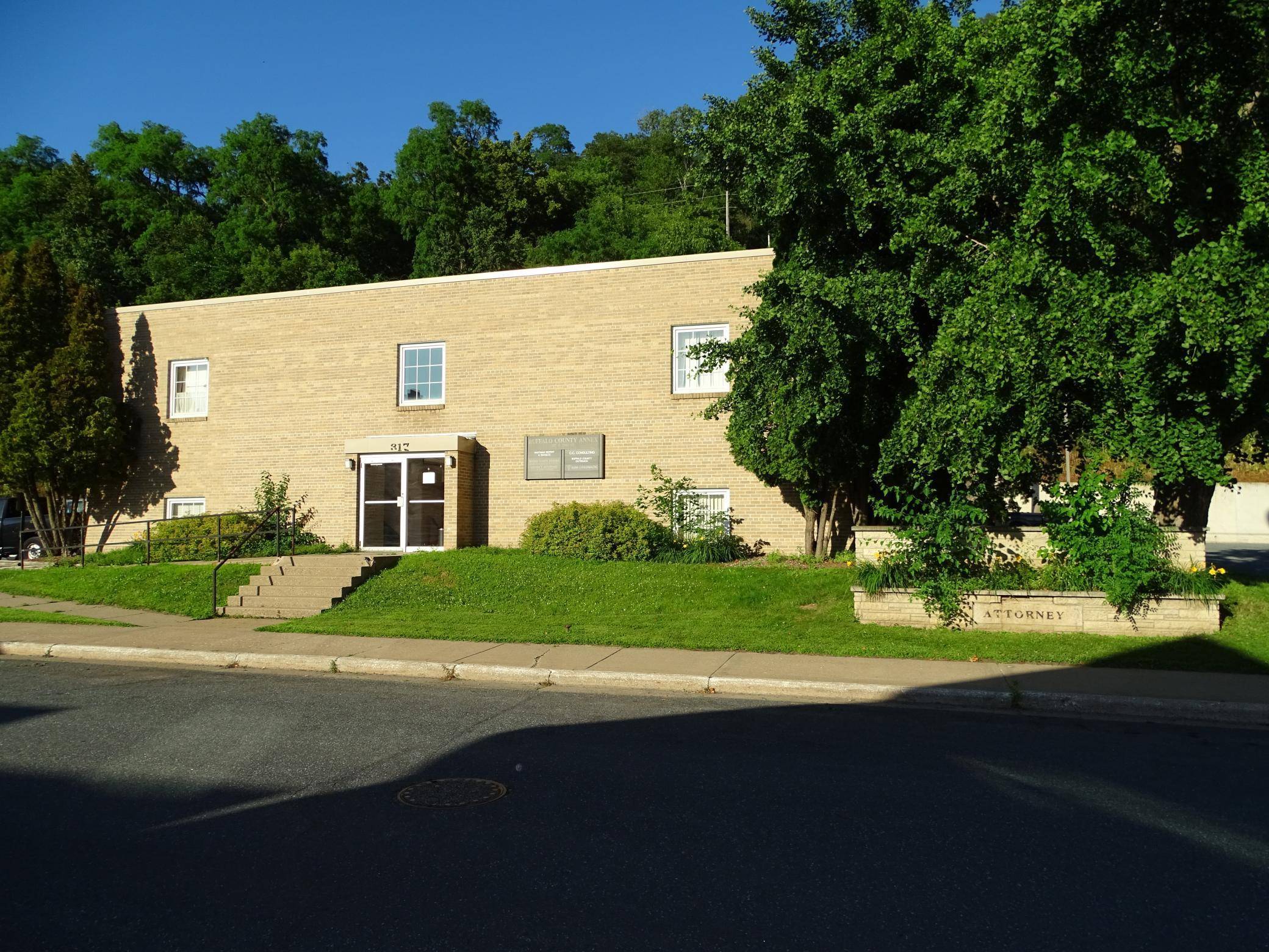 Alma, WI 54610,317 S 2nd ST