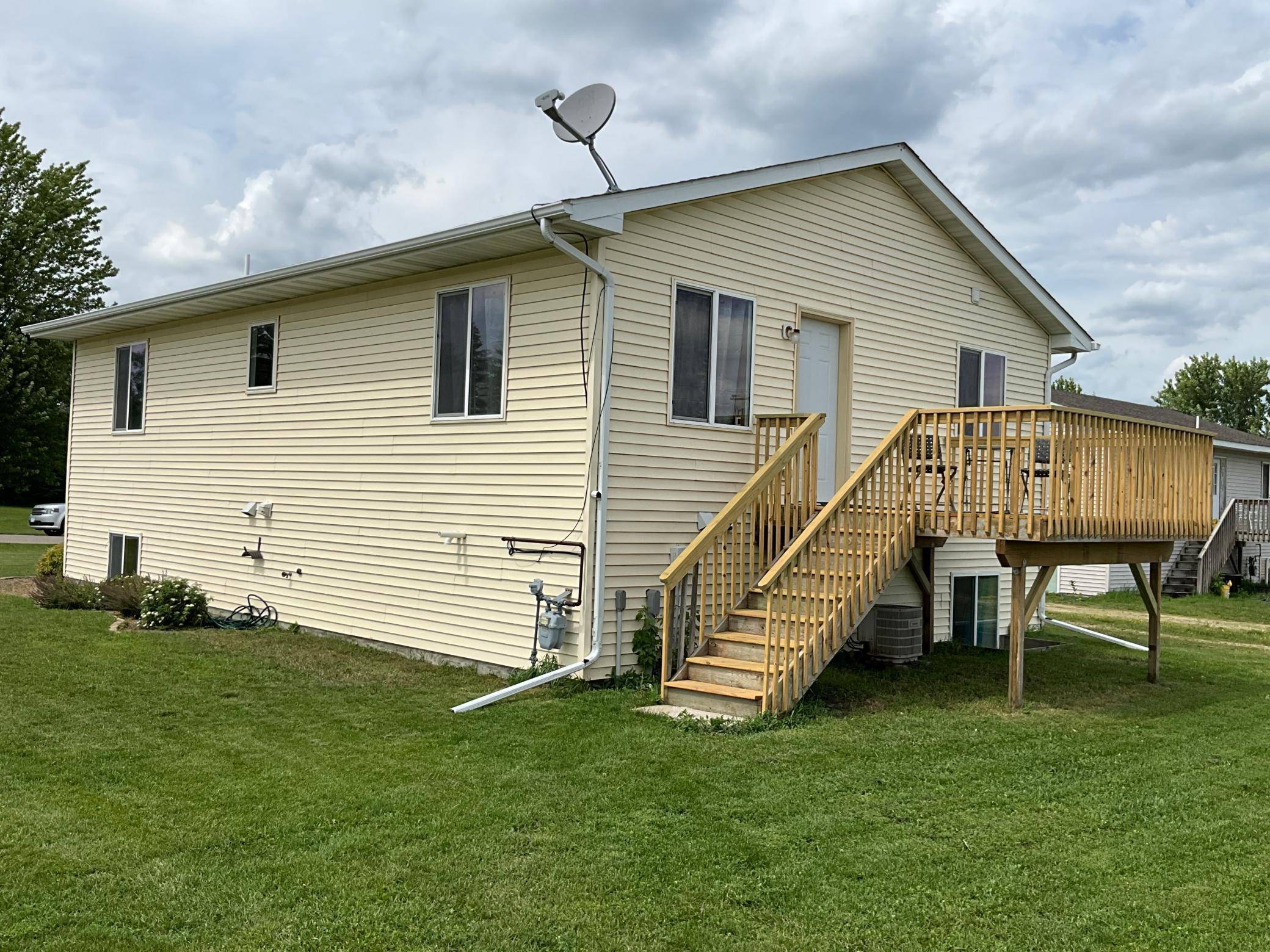 Henning, MN 56551,208 2nd ST