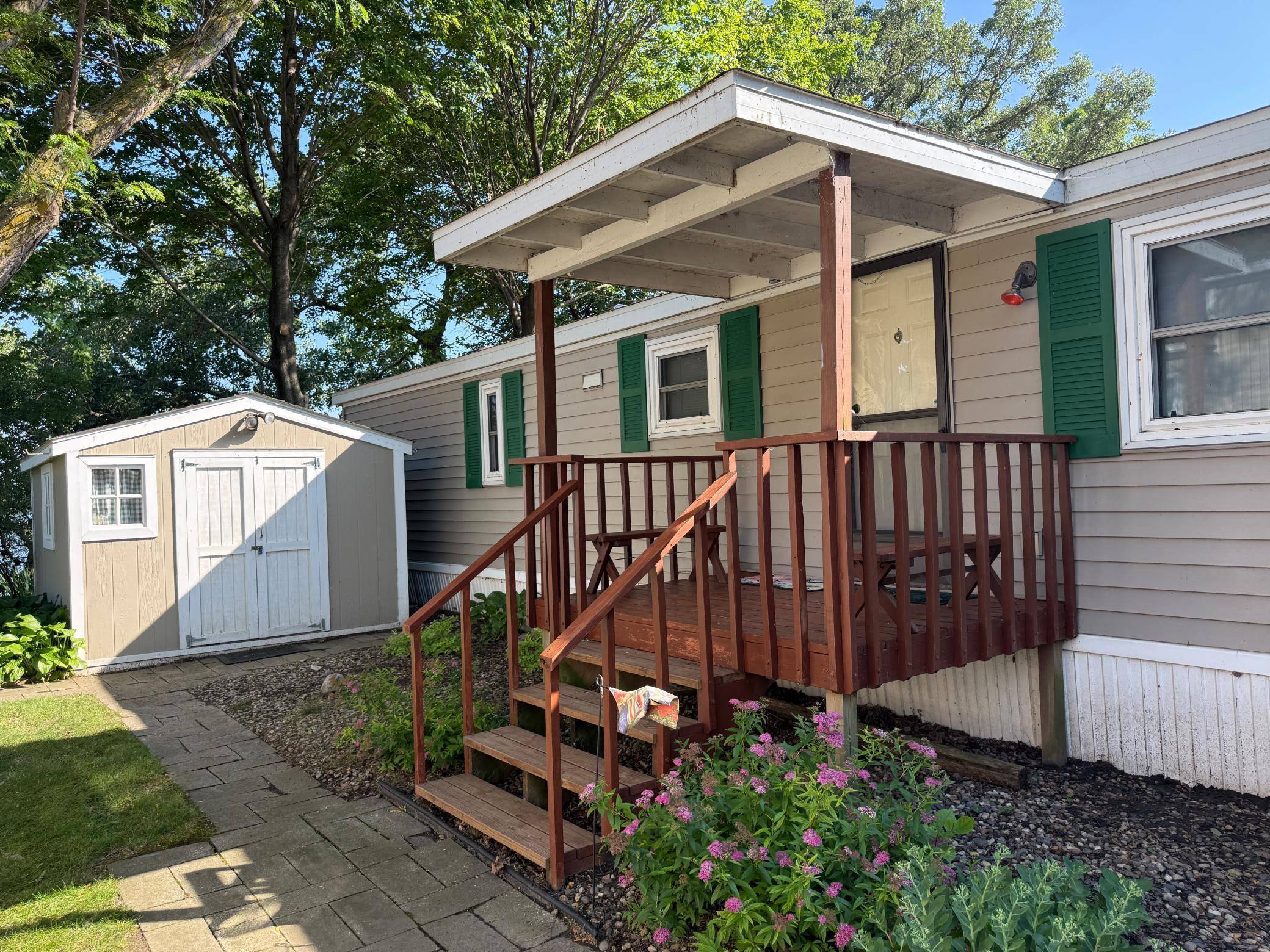 Elysian, MN 56028,14 Silver's Resort