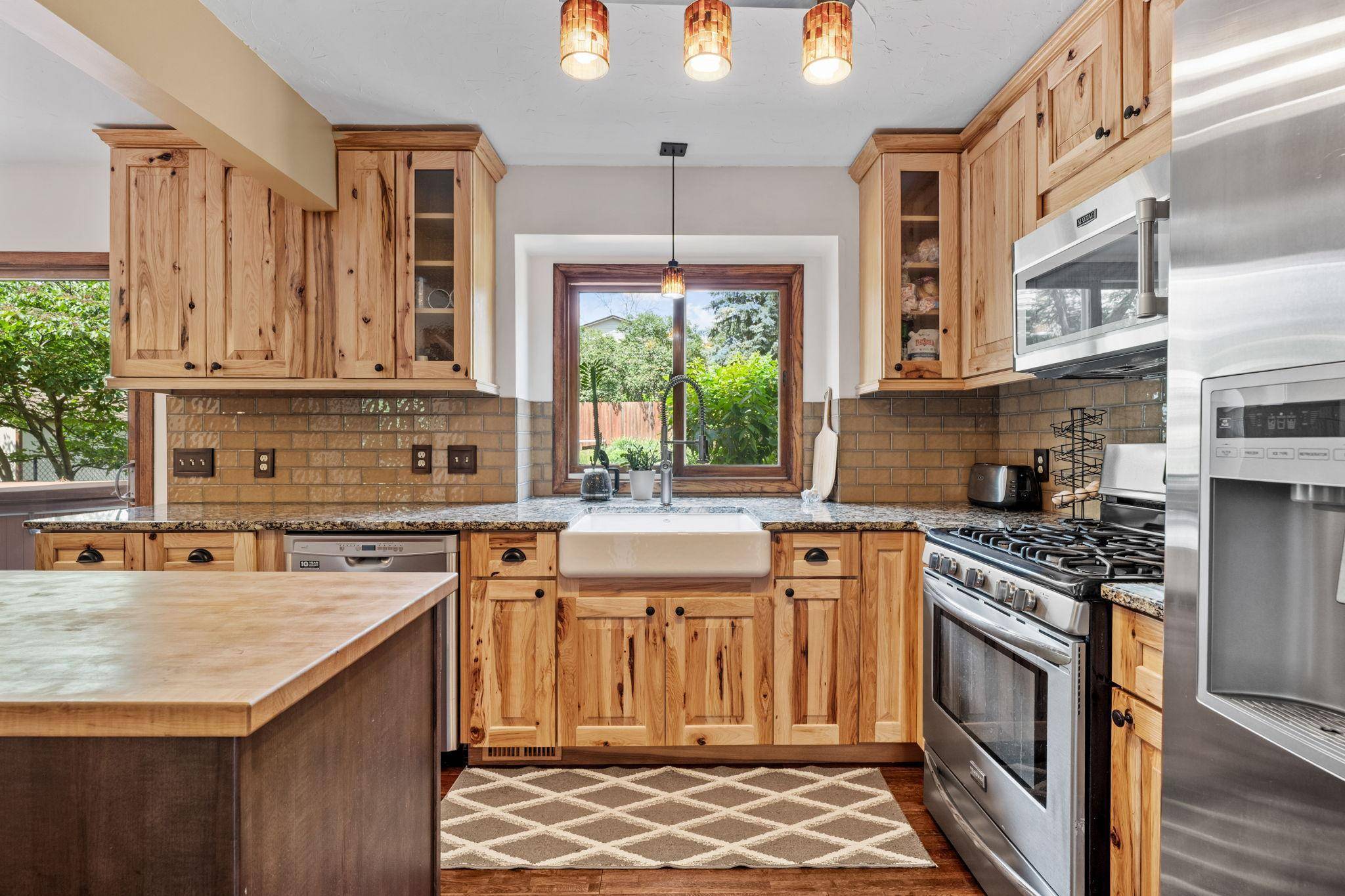 Prior Lake, MN 55372,14121 Shore LN NE