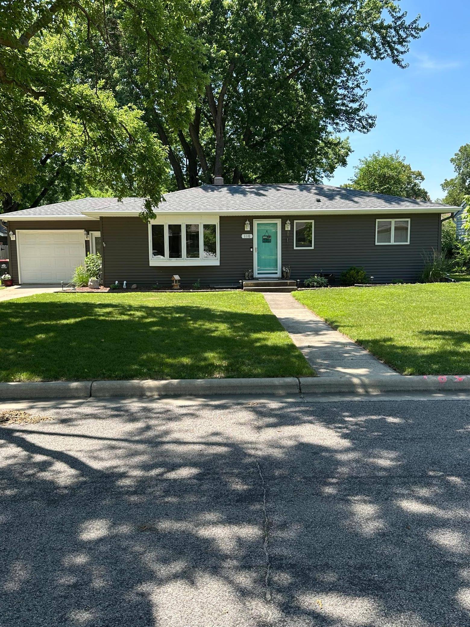 Redwood Falls, MN 56283,110 Schmahl DR