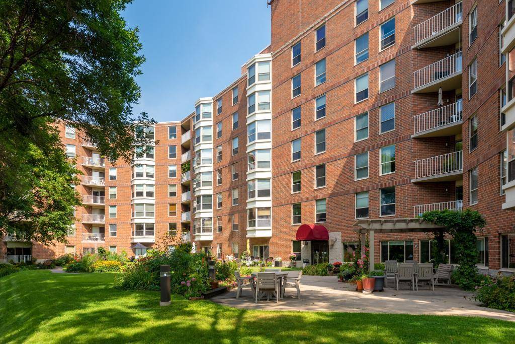 Minneapolis, MN 55408,1425 W 28th Street #108