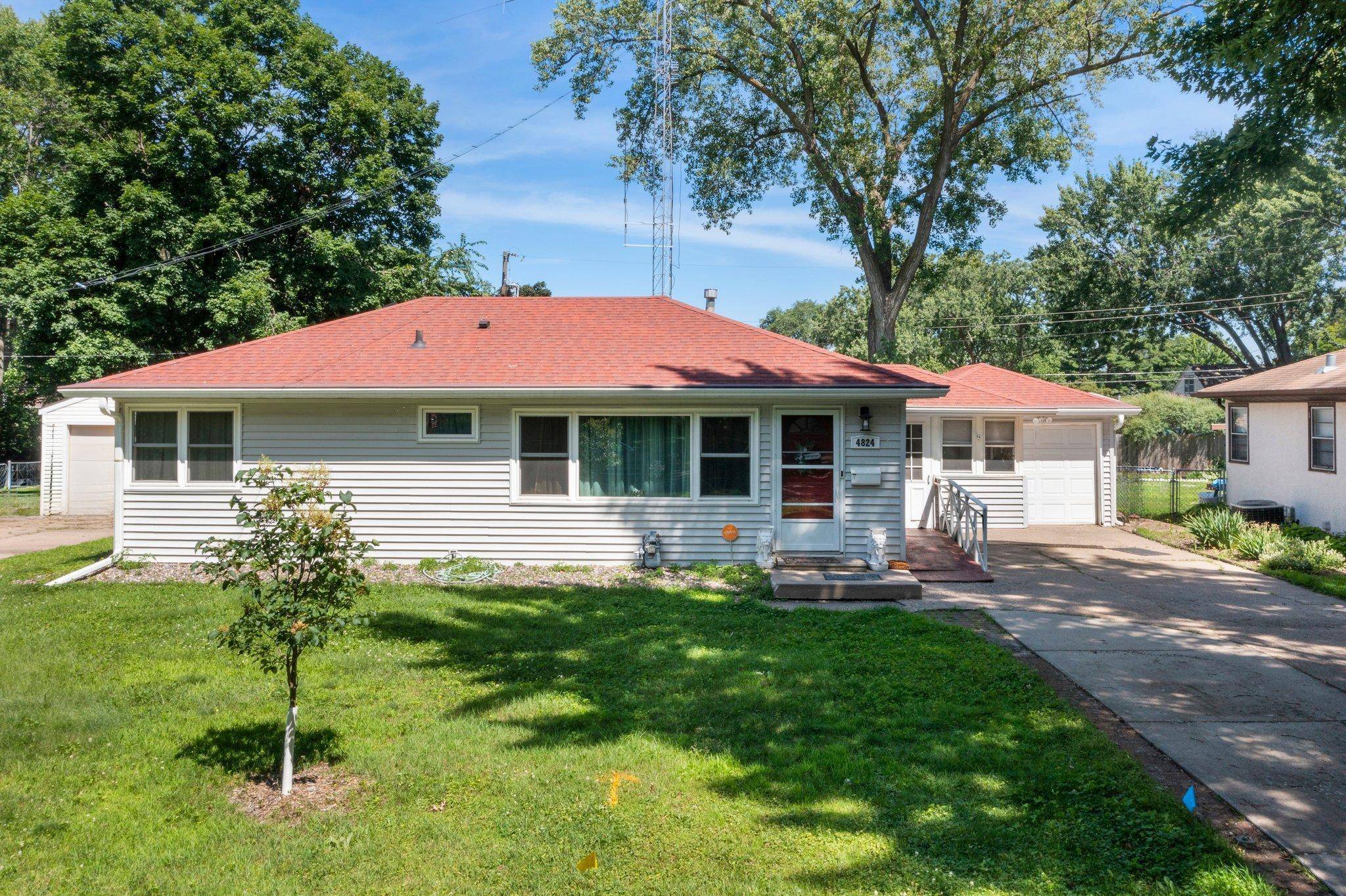 Crystal, MN 55428,4824 Georgia AVE N