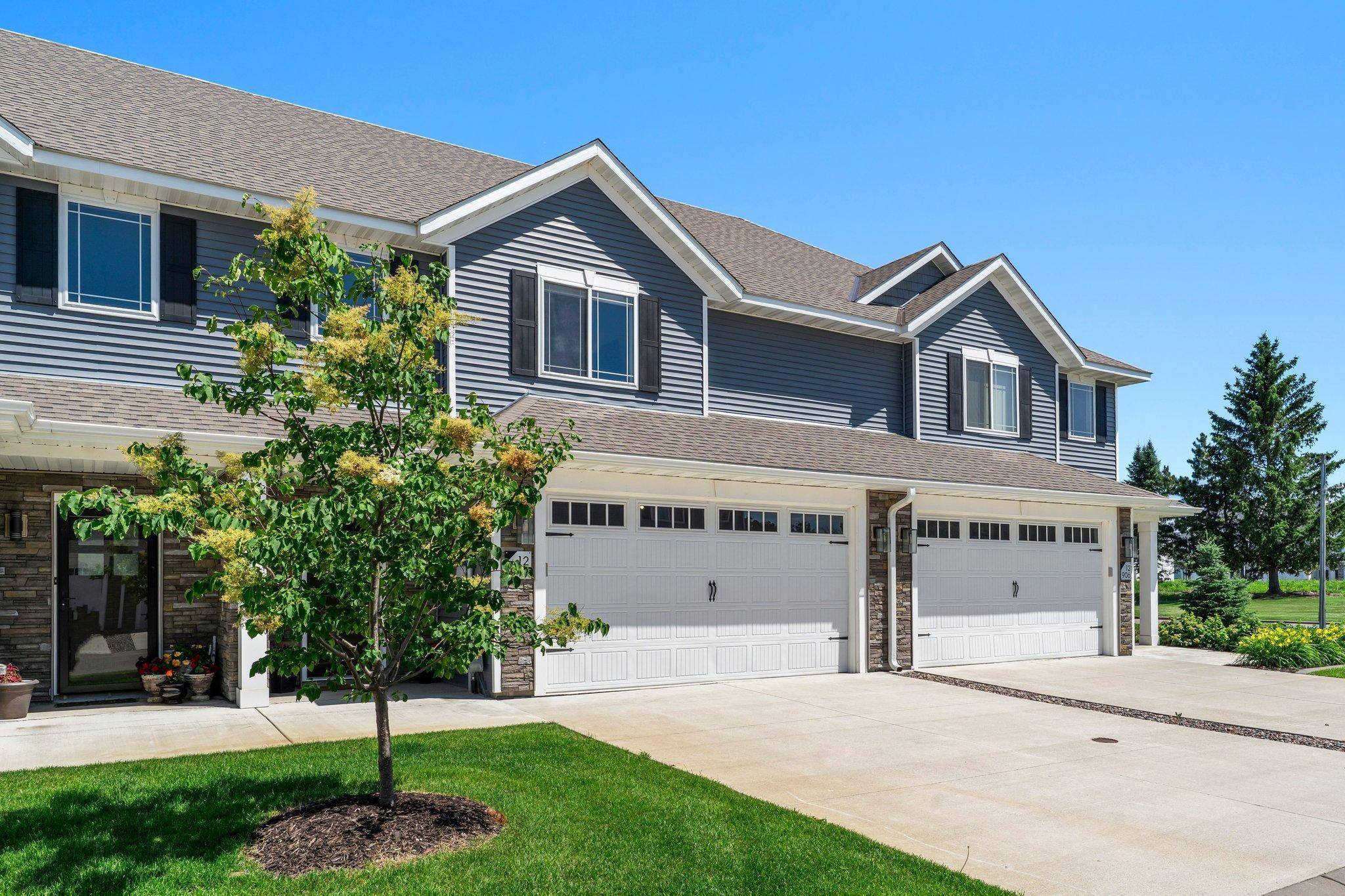 Rogers, MN 55374,12910 Brenly WAY