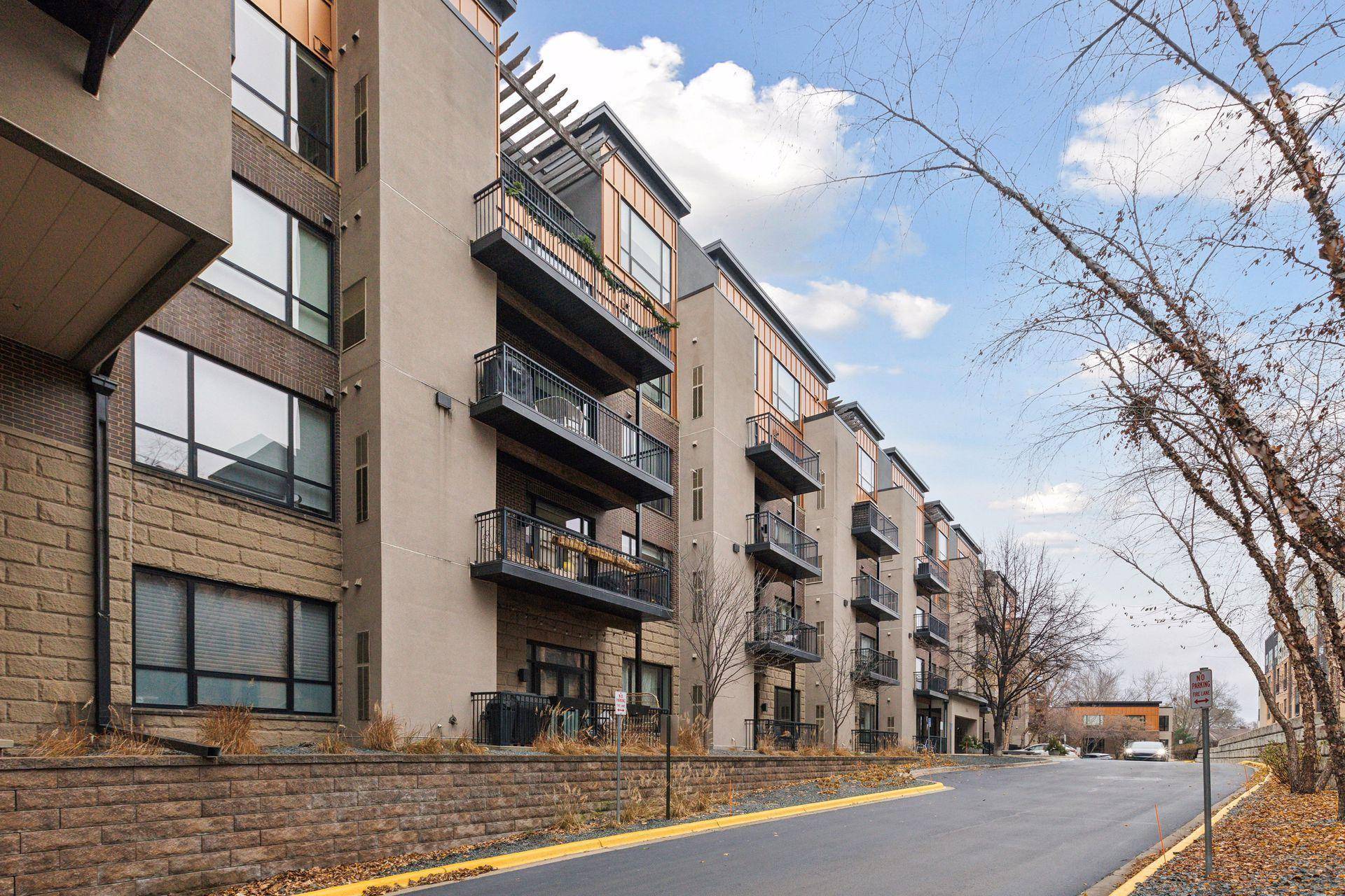 Minneapolis, MN 55416,3116 W Lake ST #217