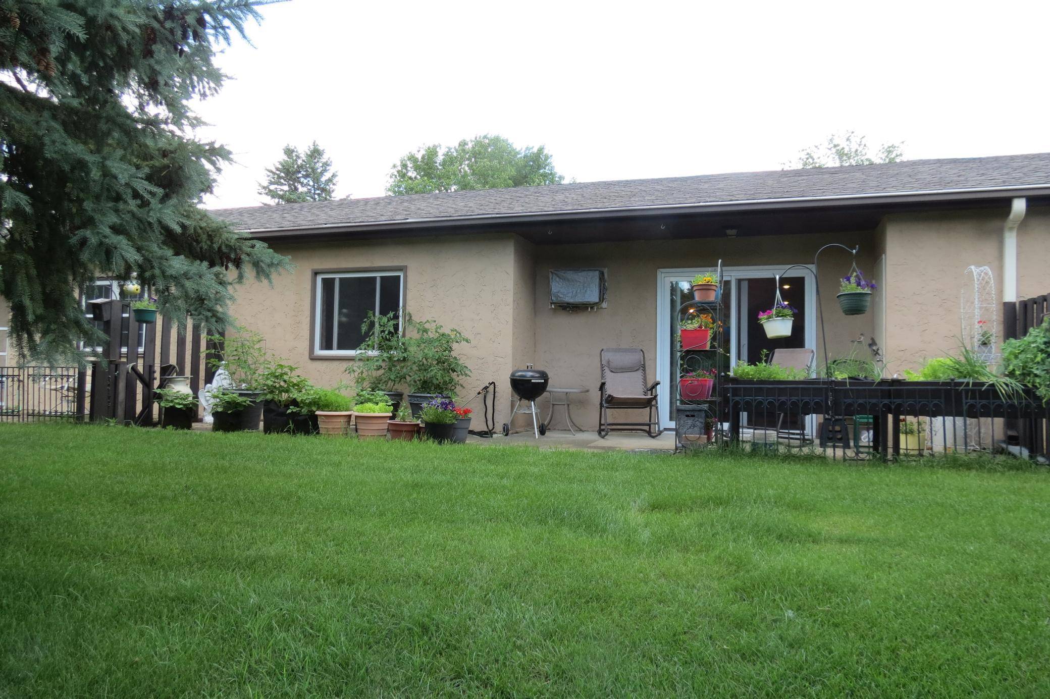 Cold Spring, MN 56320,912 3rd ST N #7