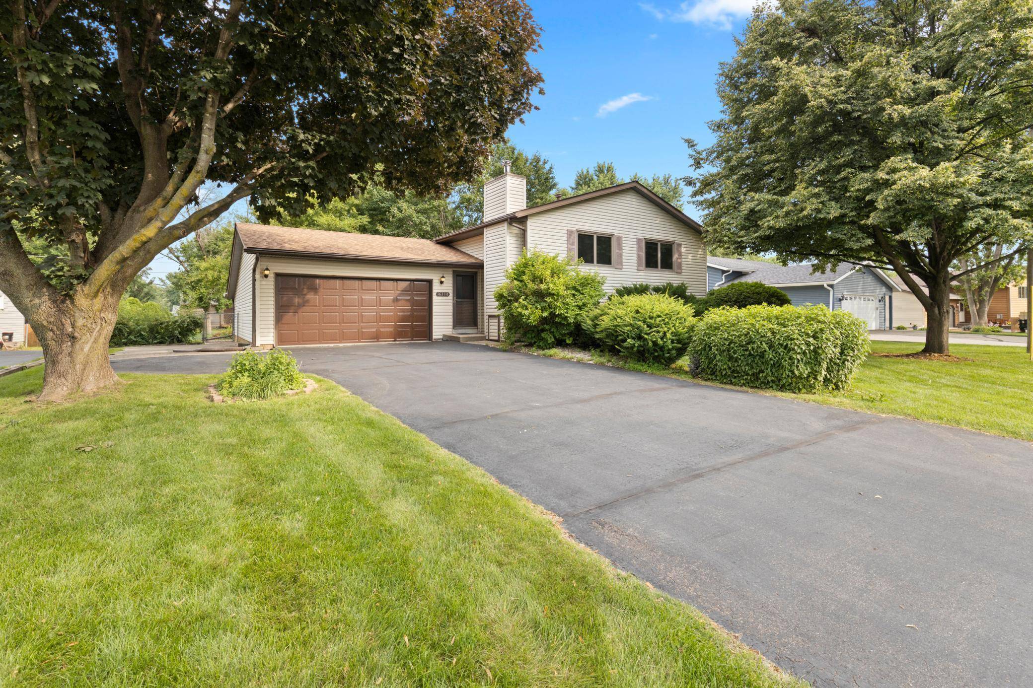Lakeville, MN 55068,16288 Fishing WAY W