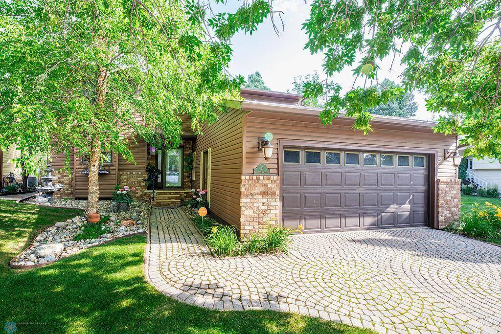 Fargo, ND 58103,15 Fremont DR S