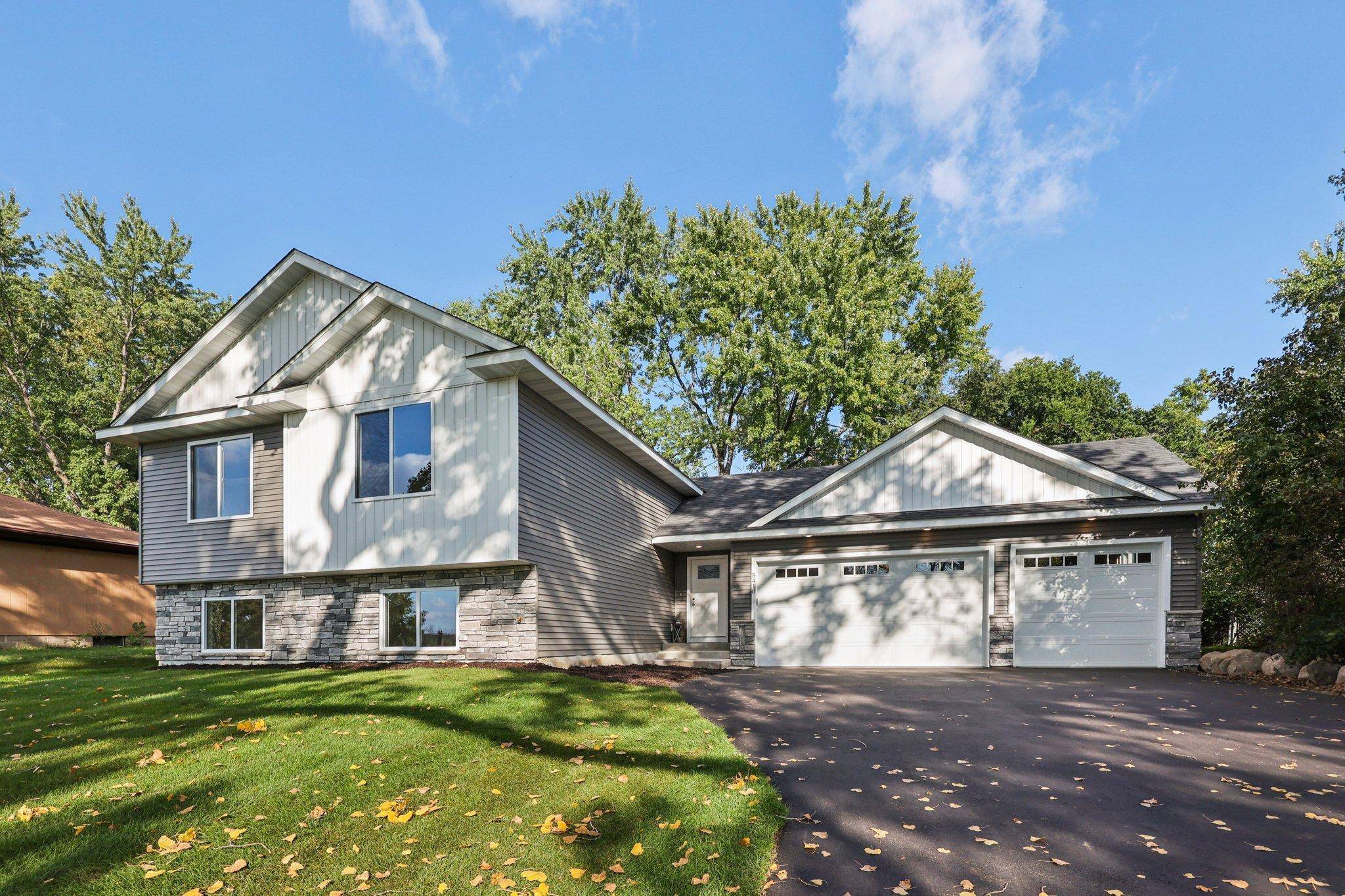 New Hope, MN 55428,5410 Zealand AVE N