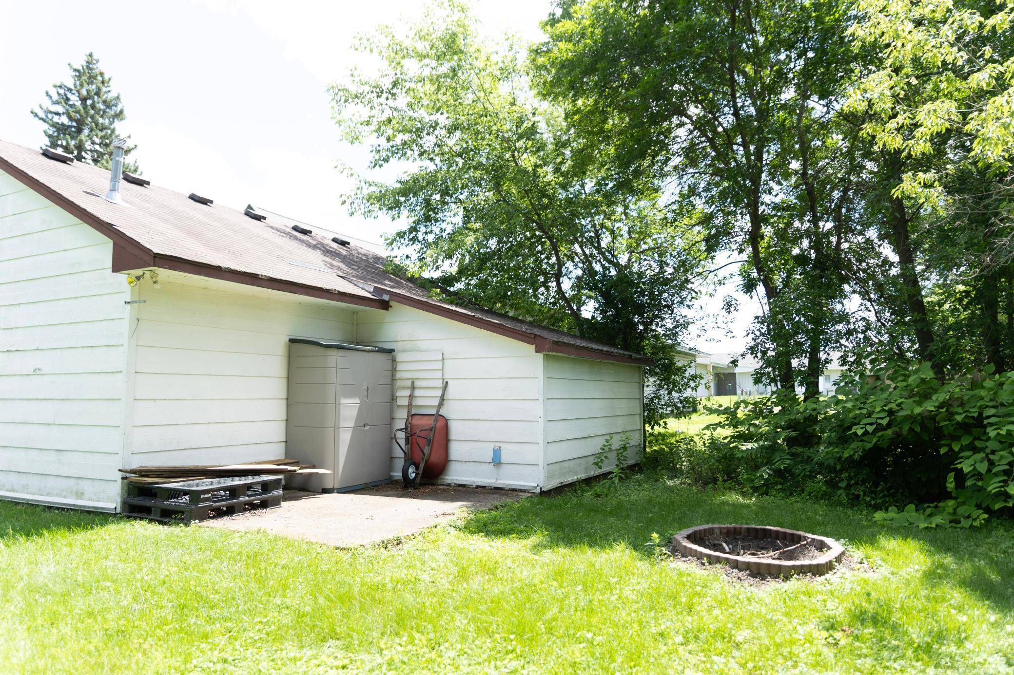 Cambridge, MN 55008,129 Cleveland ST S