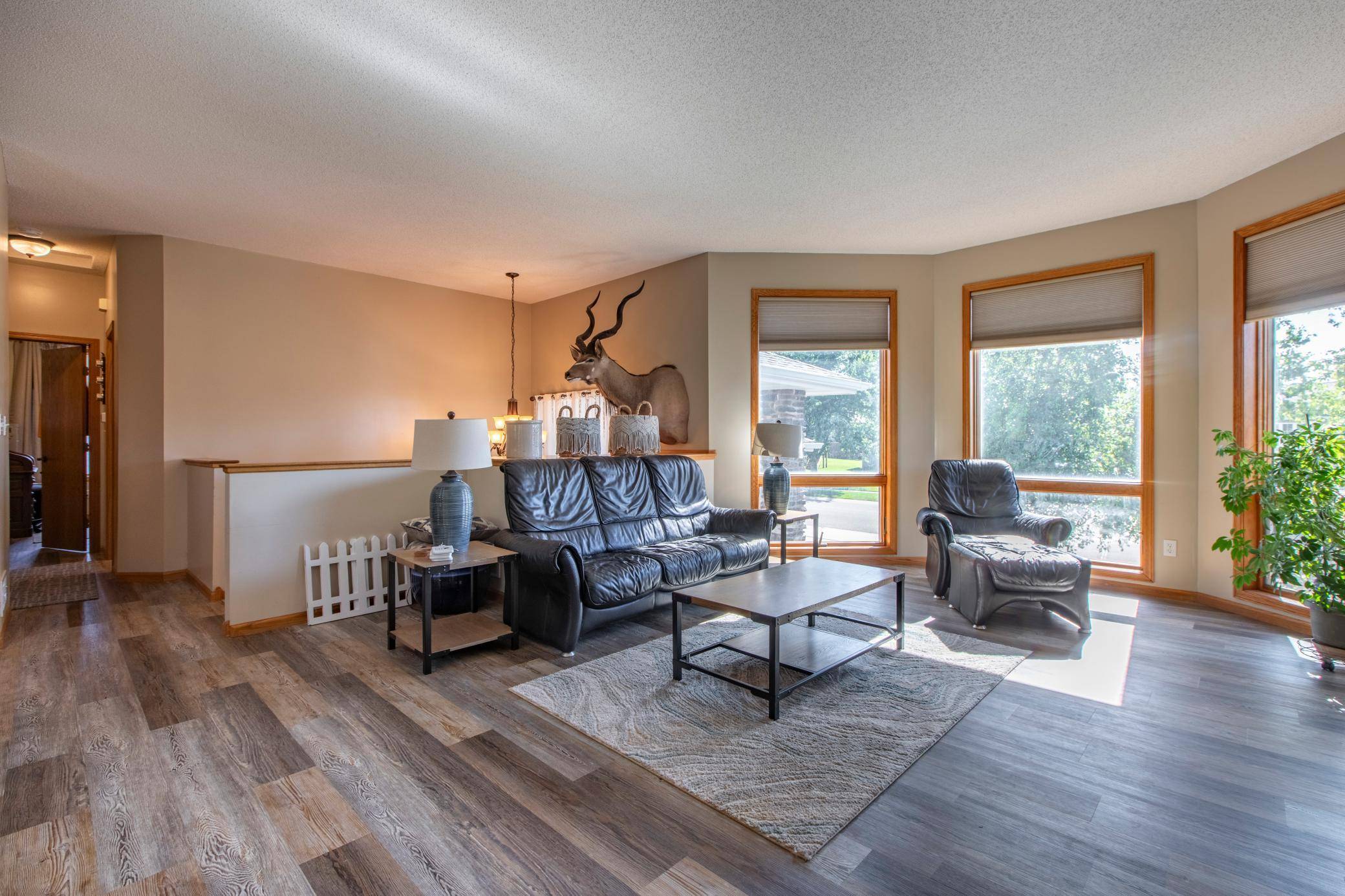 Kasson, MN 55944,406 13th AVE NW