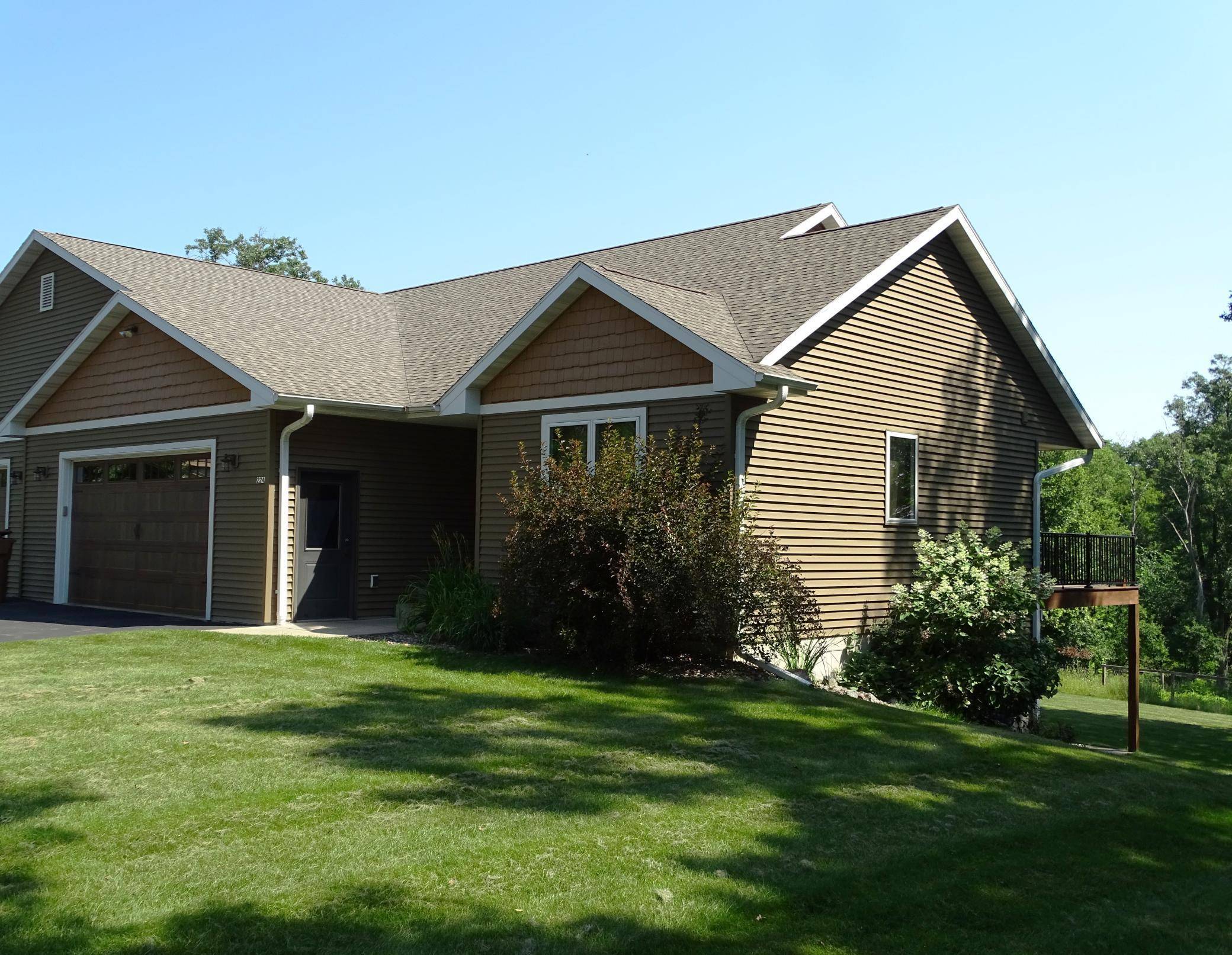 Durand, WI 54736,224 Country LN