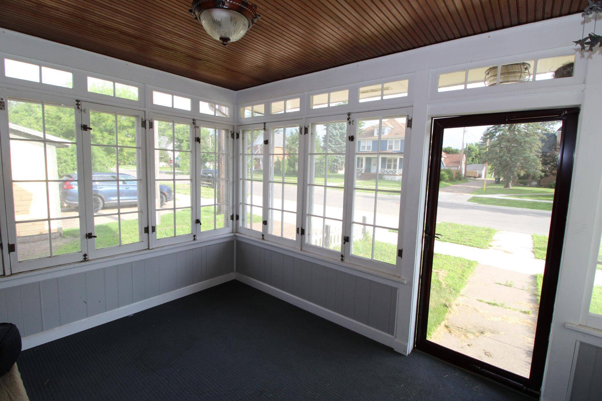 Brainerd, MN 56401,414 Juniper ST