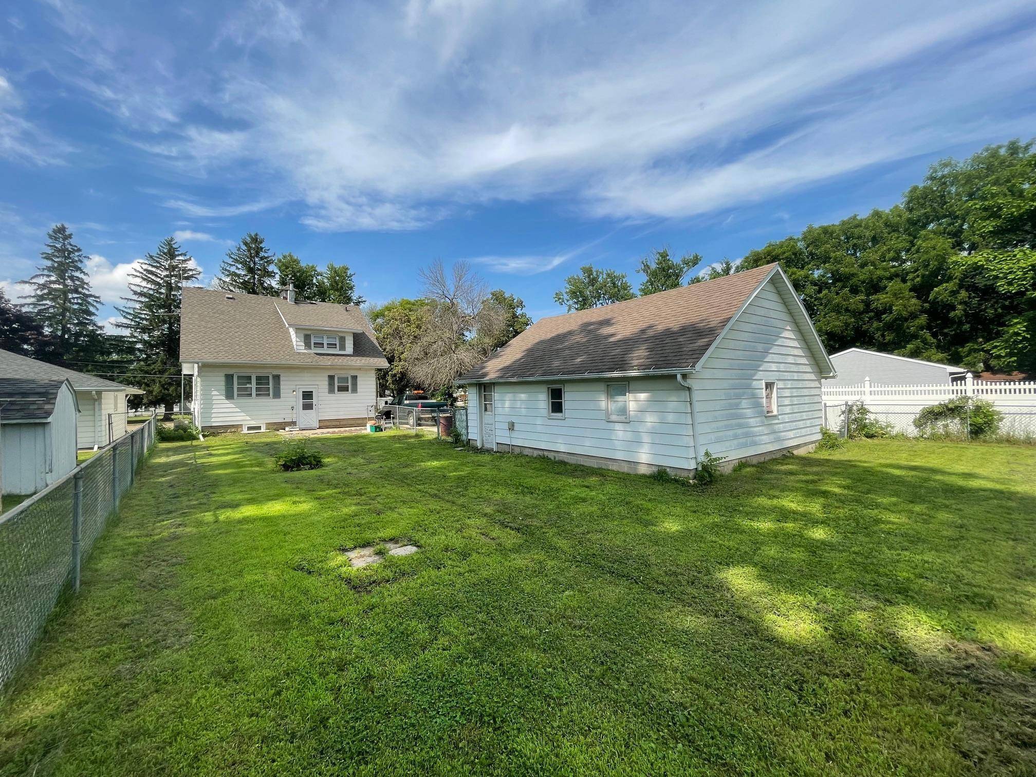 Austin, MN 55912,1303 8th AVE NW