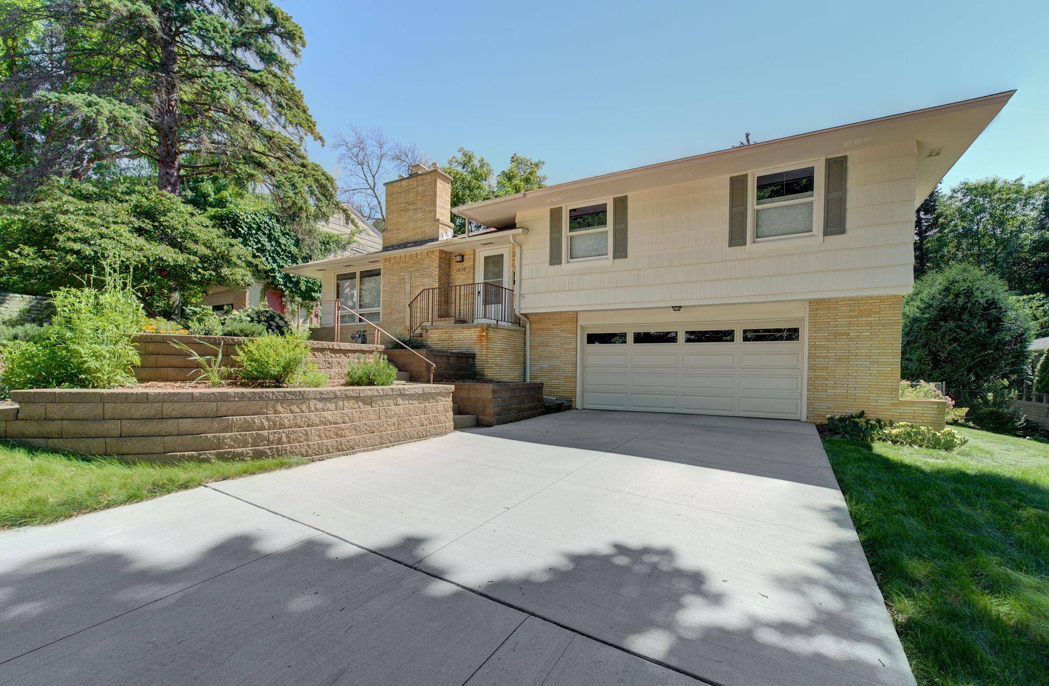Rochester, MN 55906,1636 9th AVE NE
