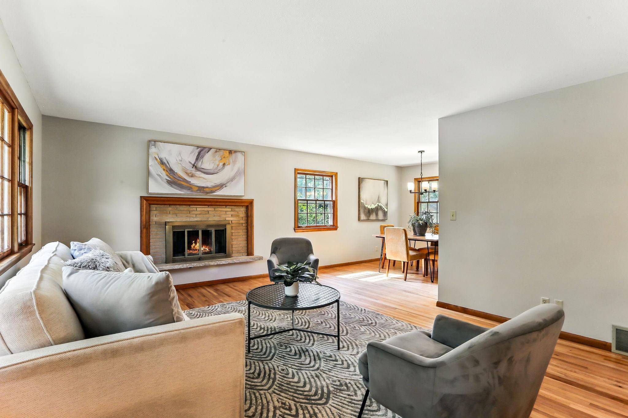 Minnetonka, MN 55345,16226 Woodland LN