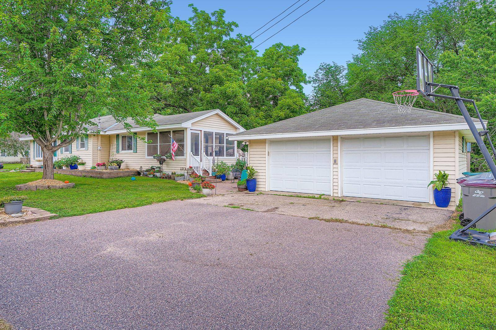 Prior Lake, MN 55372,16351 Albany AVE SE