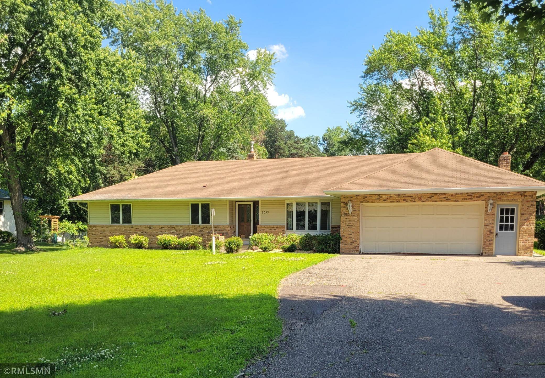 Oakdale, MN 55128,6095 Stillwater BLVD N