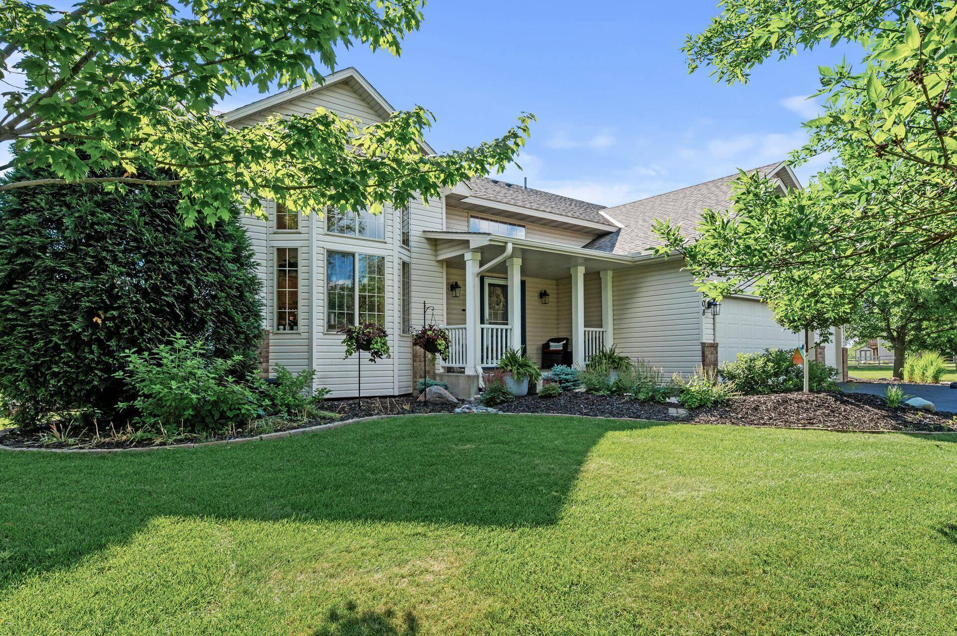 Rogers, MN 55374,13708 Bluewing DR