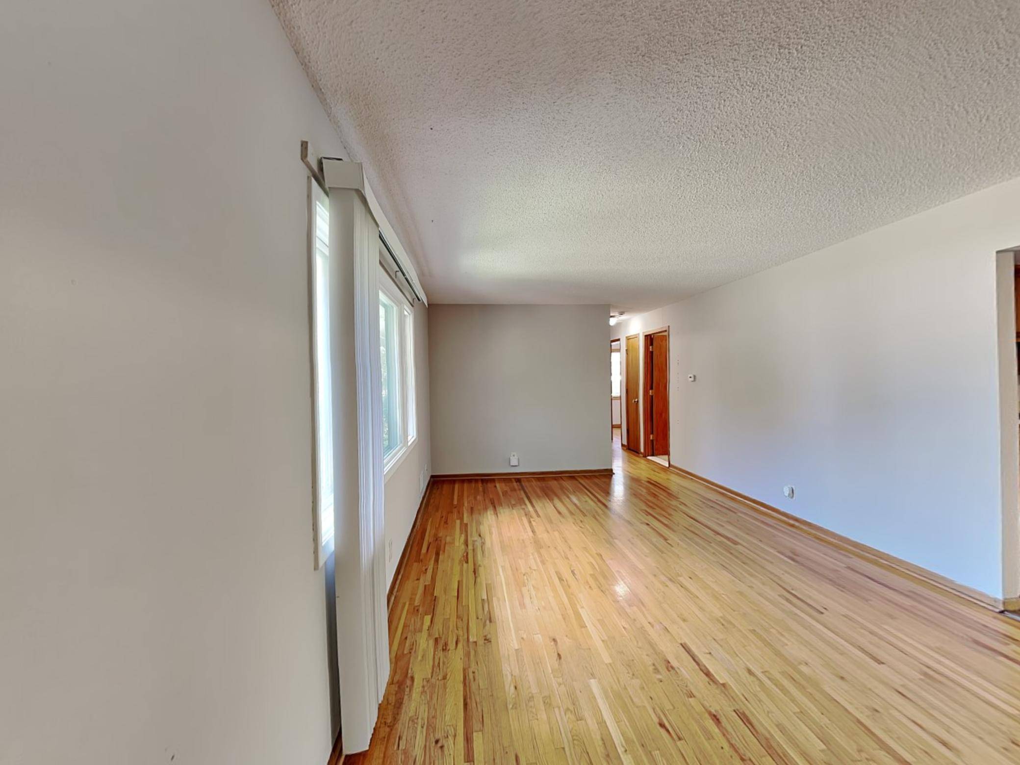 Maplewood, MN 55109,1218 Skillman AVE E