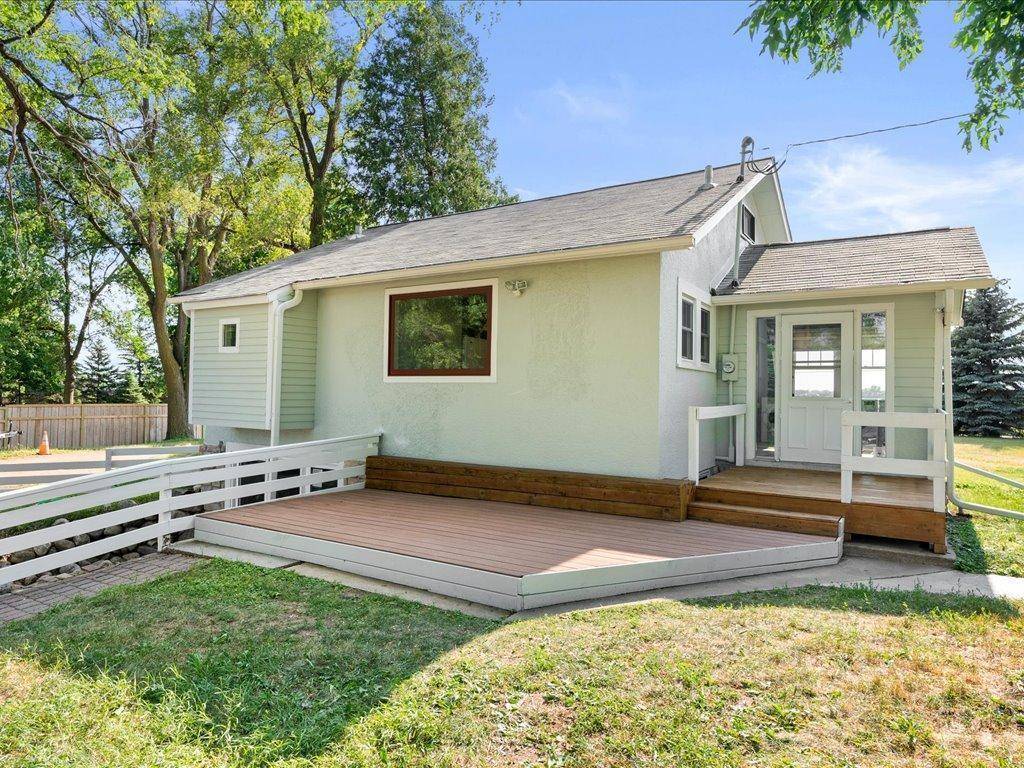 Eden Prairie, MN 55346,7247 Eden Prairie RD