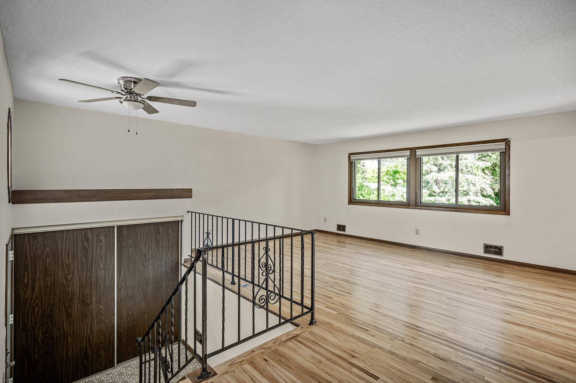 Shoreview, MN 55126,4158 Shirlee LN S