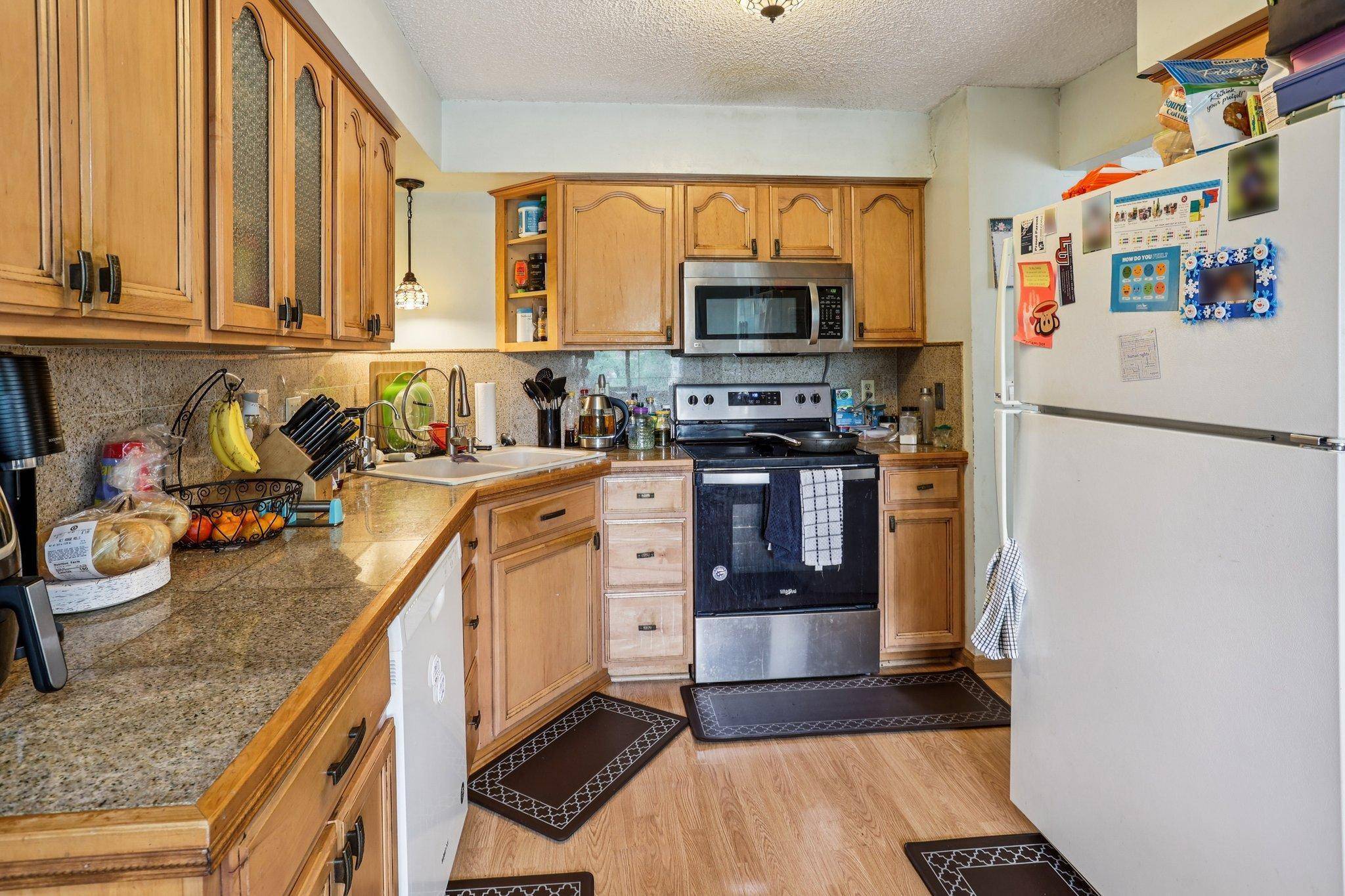 New Hope, MN 55427,9205 29th AVE N