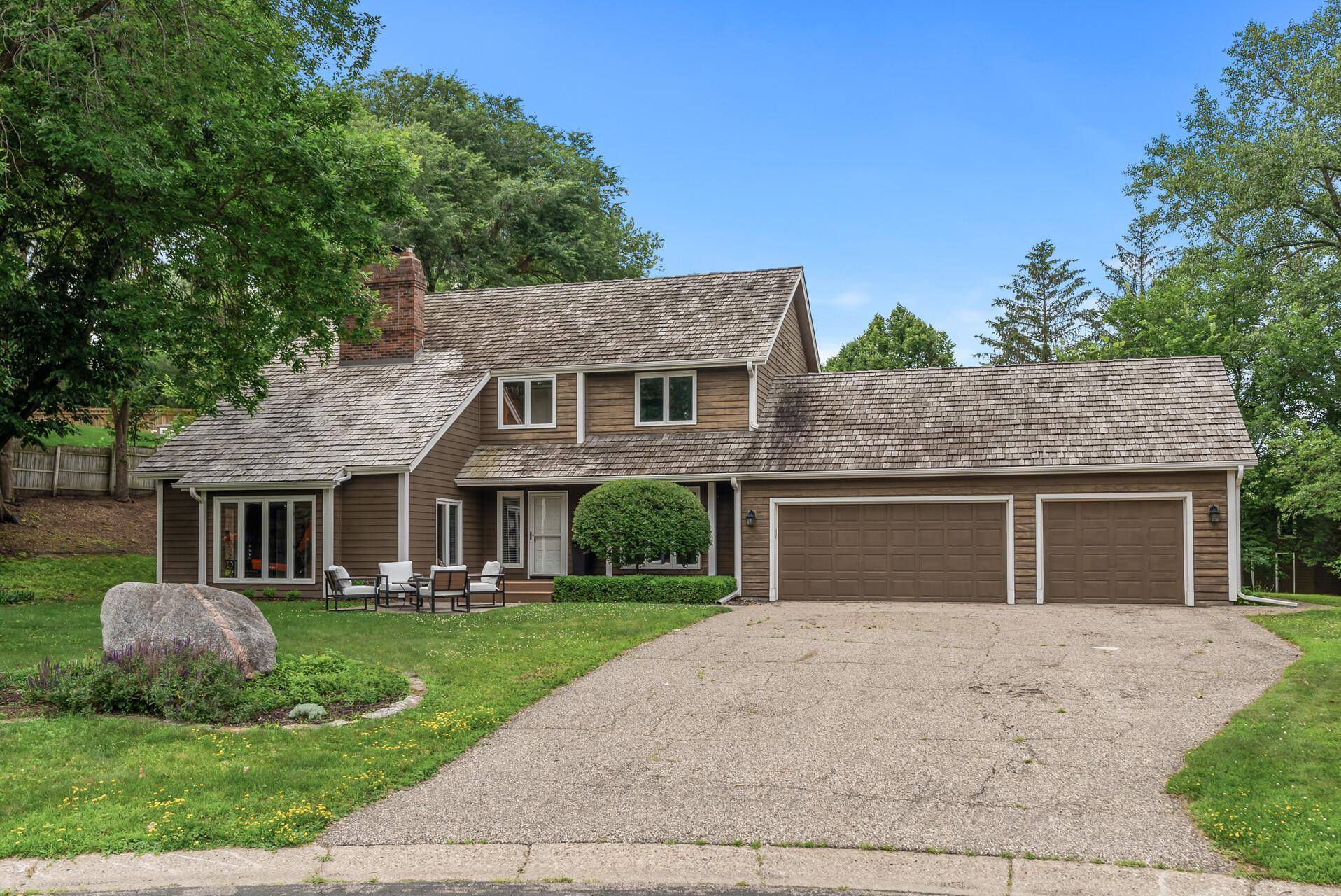 Eden Prairie, MN 55346,6810 Sand Ridge RD