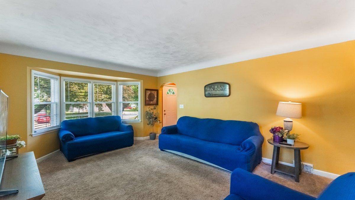 Saint Paul, MN 55119,2100 Nortonia AVE