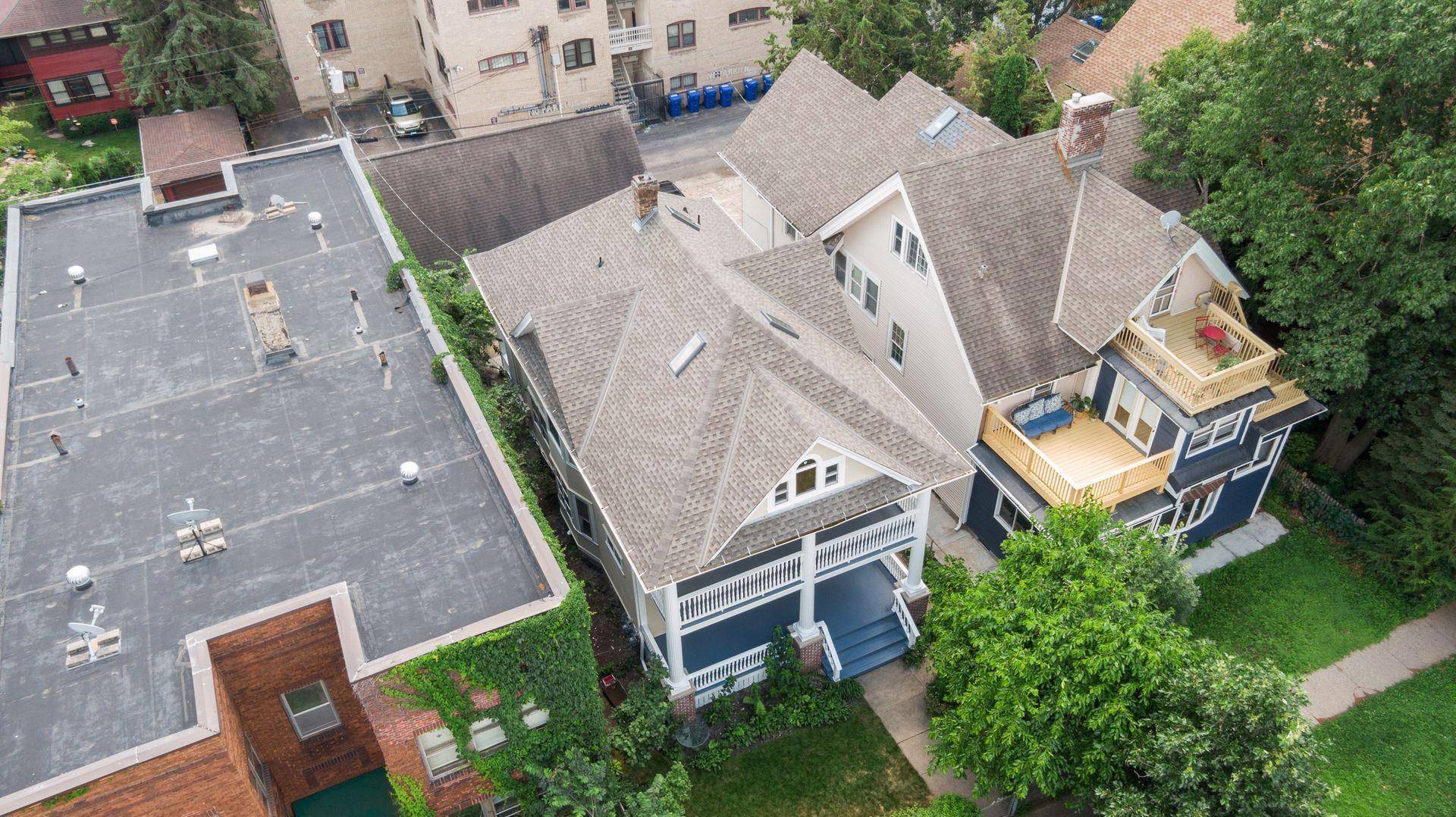 Saint Paul, MN 55104,704-706 Holly AVE