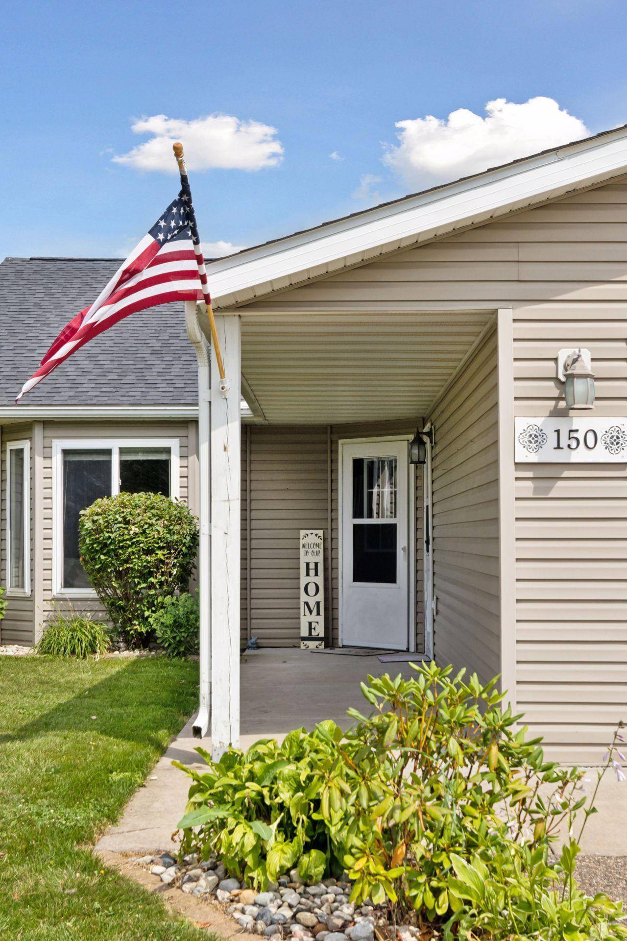 Baldwin, WI 54002,150 Willow CIR