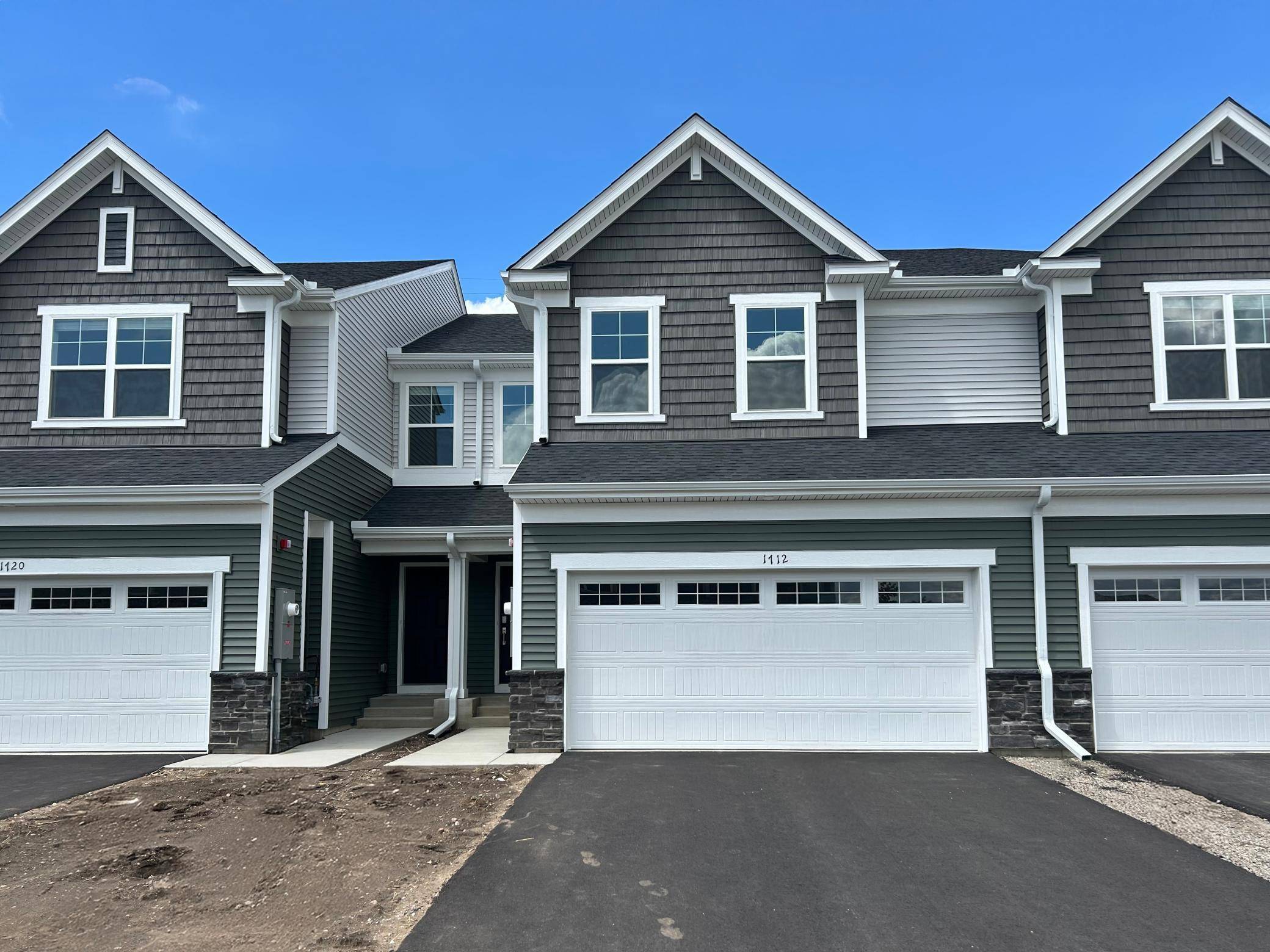Shakopee, MN 55379,1712 Tyrone DR