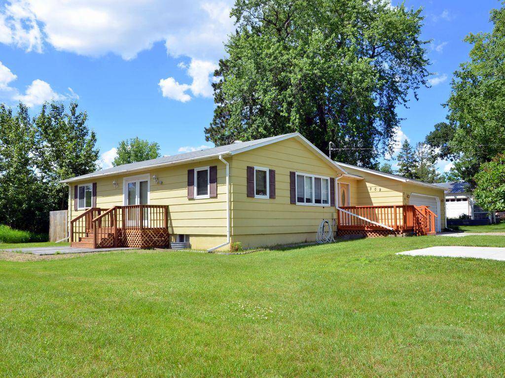 Park Rapids, MN 56470,302 Grove AVE N