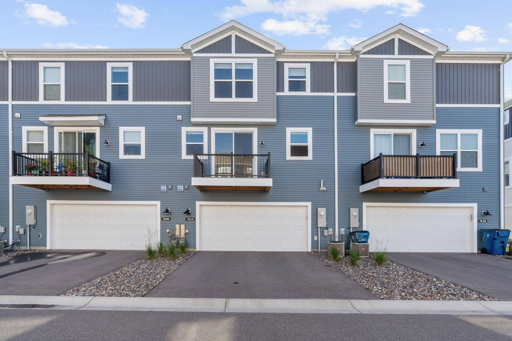 Inver Grove Heights, MN 55076,7614 Connie LN