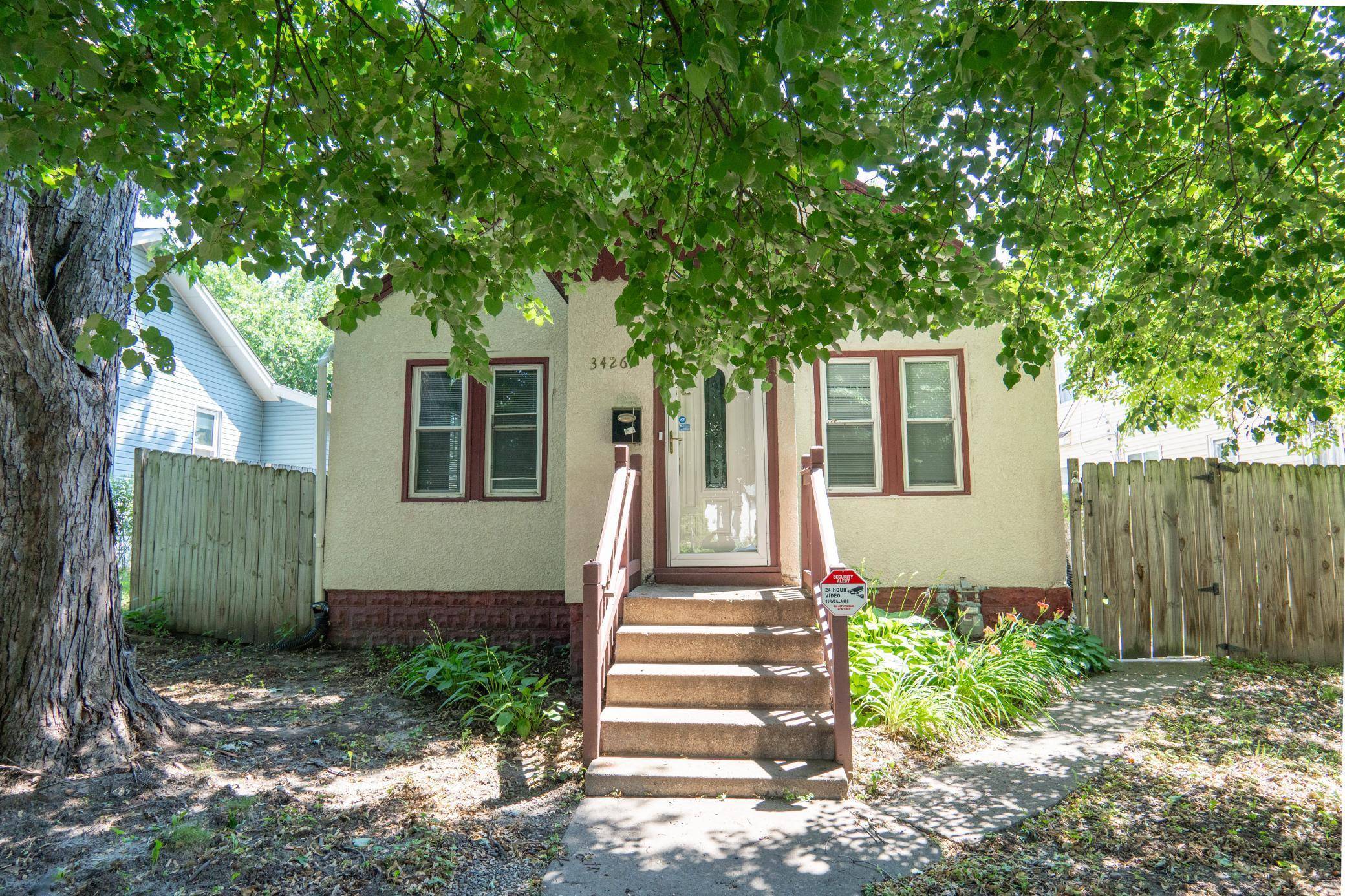 Minneapolis, MN 55412,3426 Queen AVE N