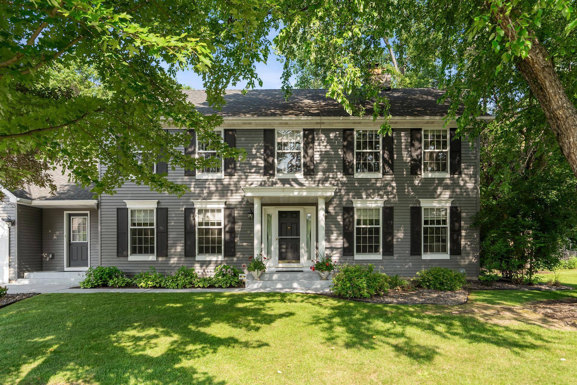 Coon Rapids, MN 55448,420 127th LN NW