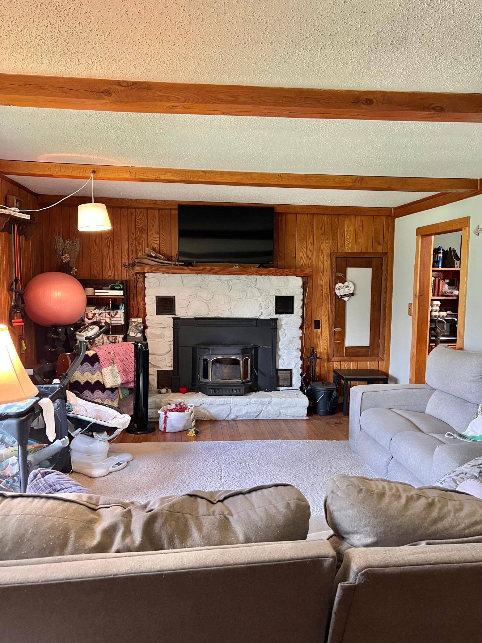 Augusta, WI 54722,E19425 County Road Nl