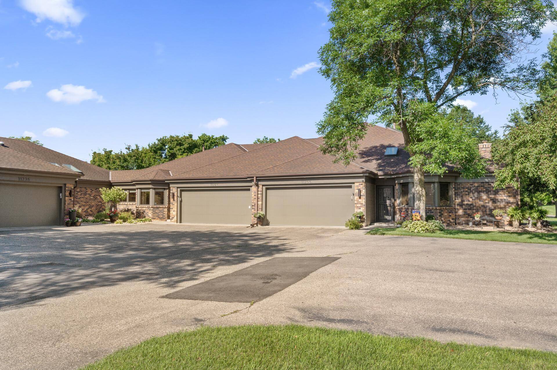 Plymouth, MN 55442,11245 57th AVE N