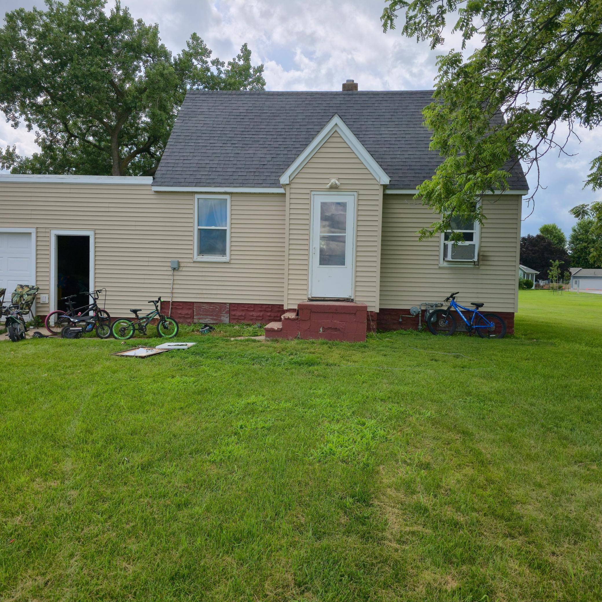 Welcome, MN 56181,417 Guide ST N