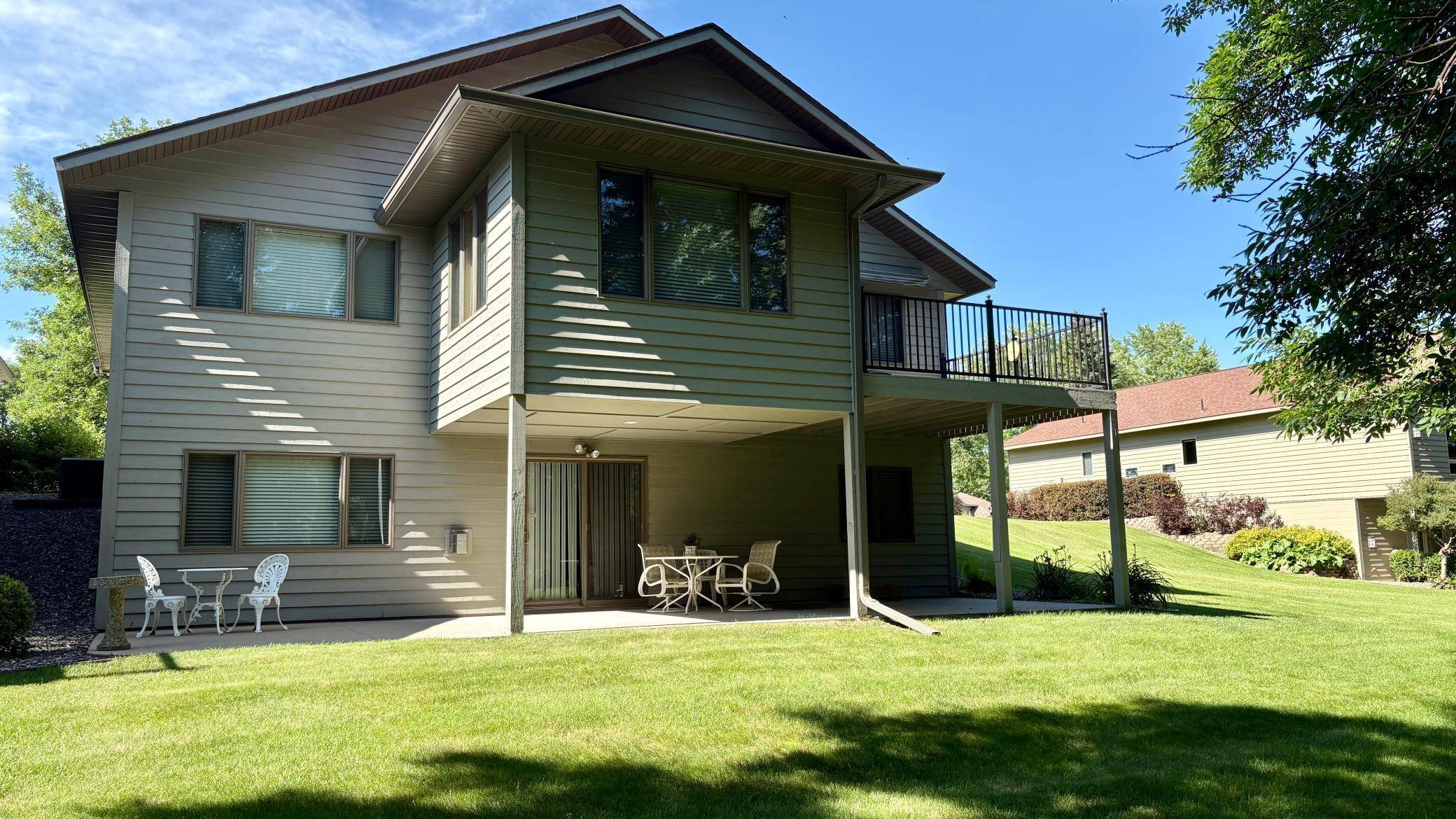 Cold Spring, MN 56320,104 River Oaks DR