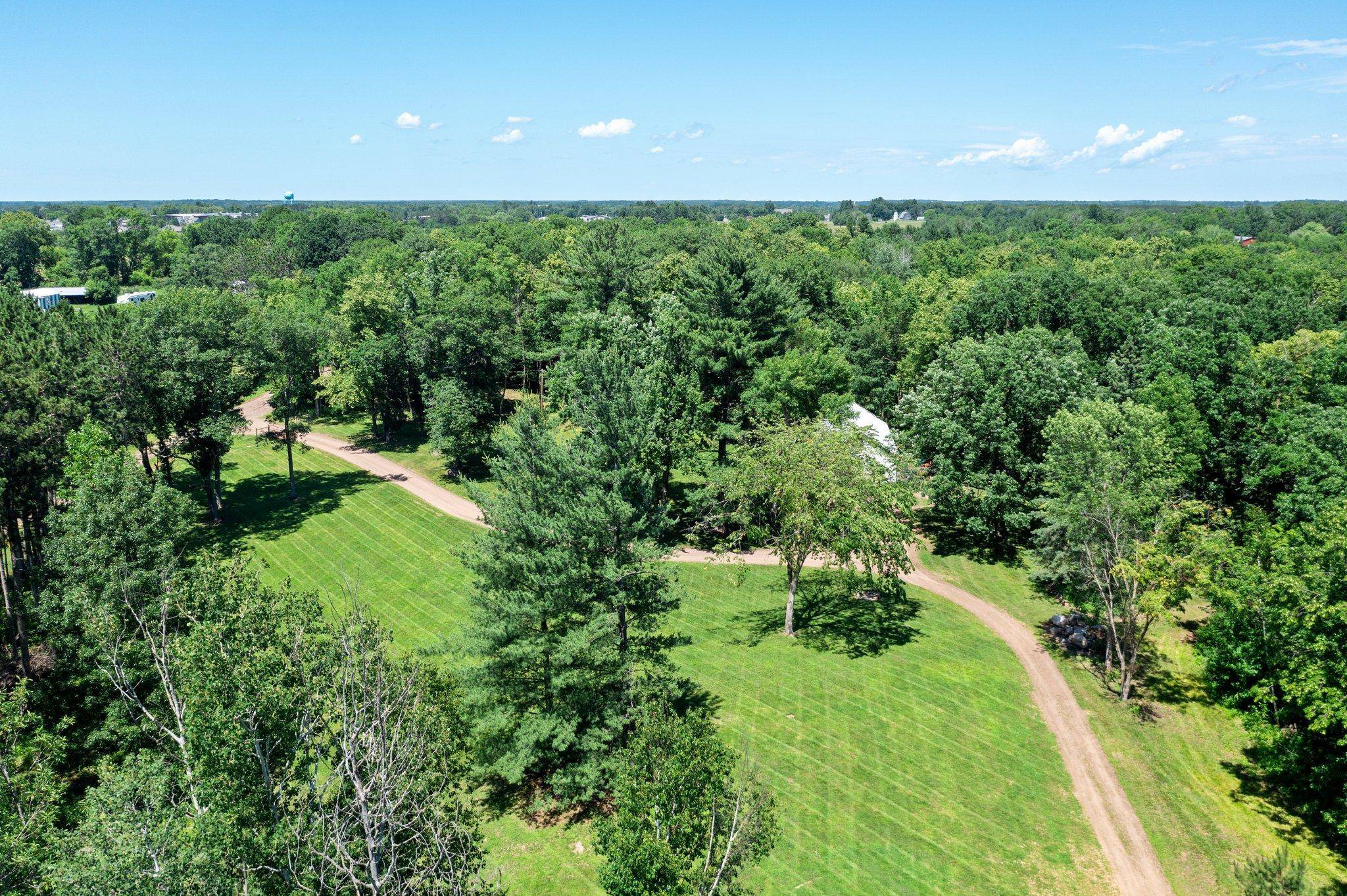 Mora, MN 55051,000 Oslin RD