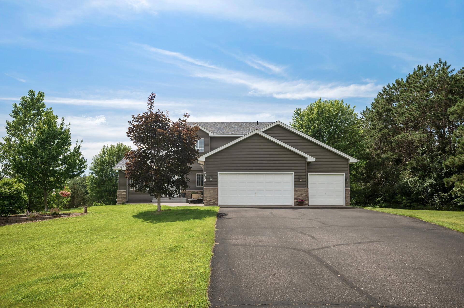 East Bethel, MN 55005,23502 Isanti ST NE