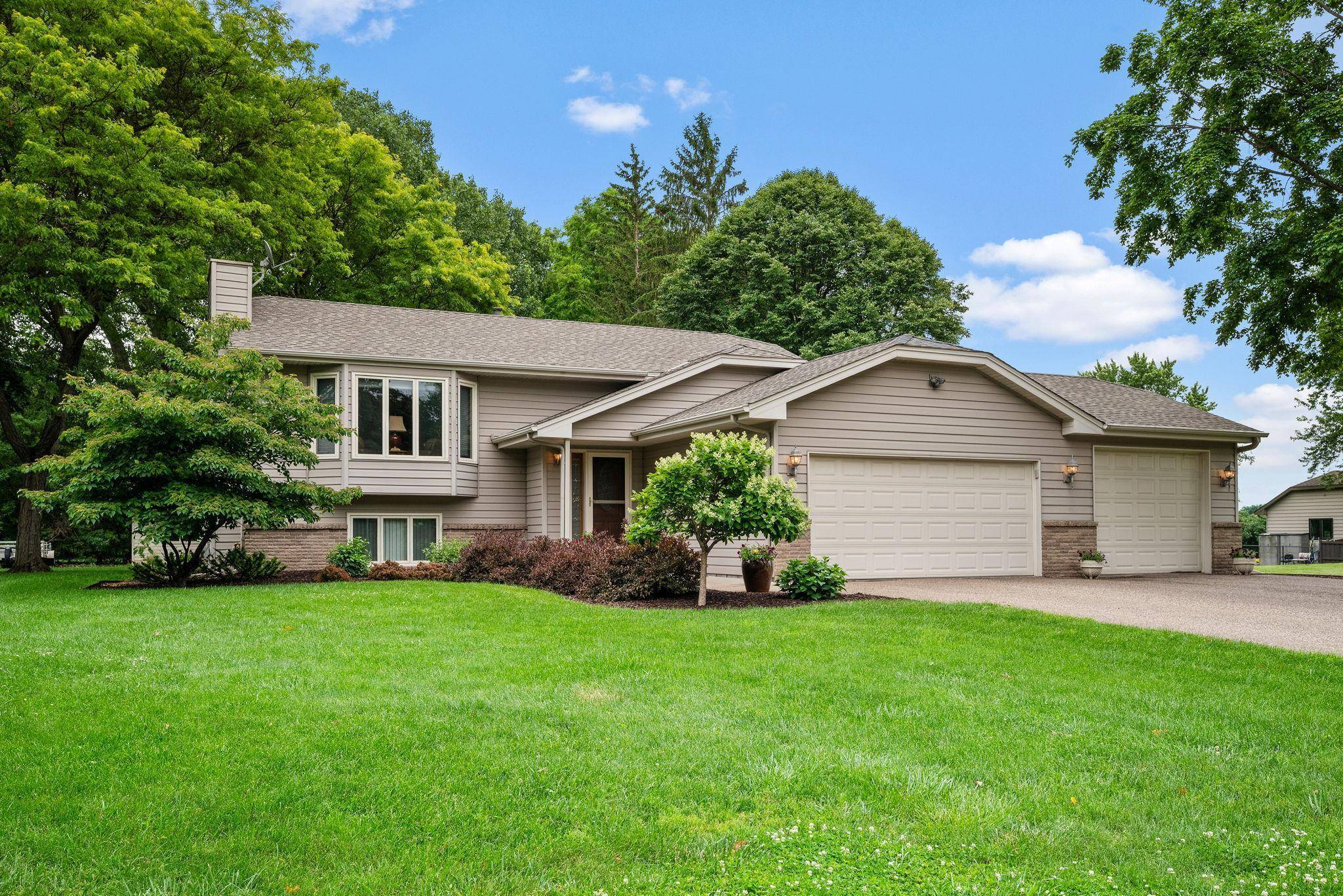 Golden Valley, MN 55427,2520 Florida AVE N