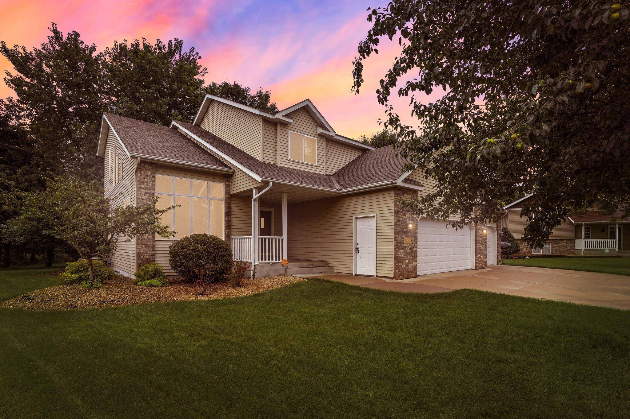 Sartell, MN 56377,93 10th ST S