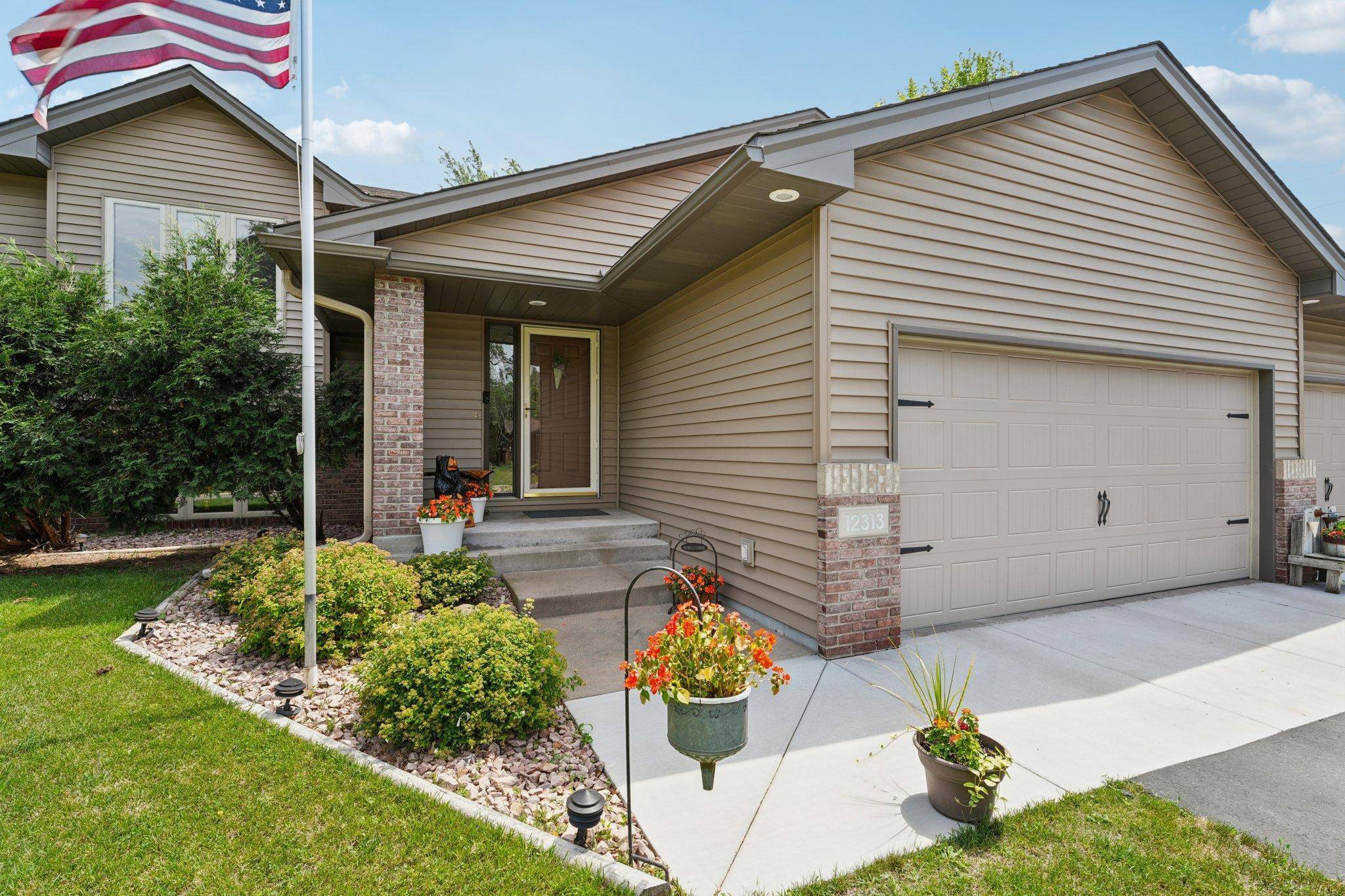 Coon Rapids, MN 55448,12313 Ilex ST NW